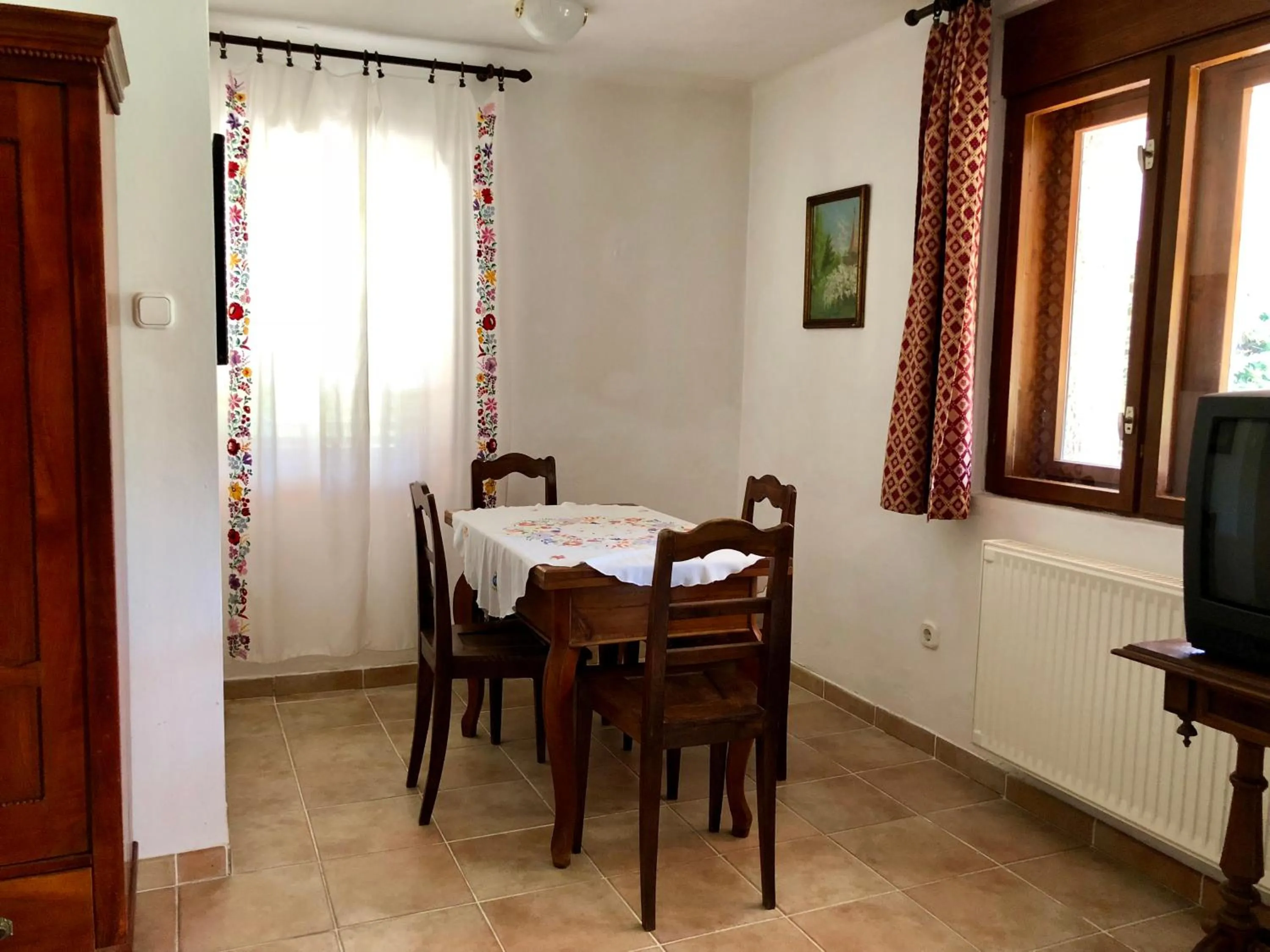 The Houses of History - anno 1830