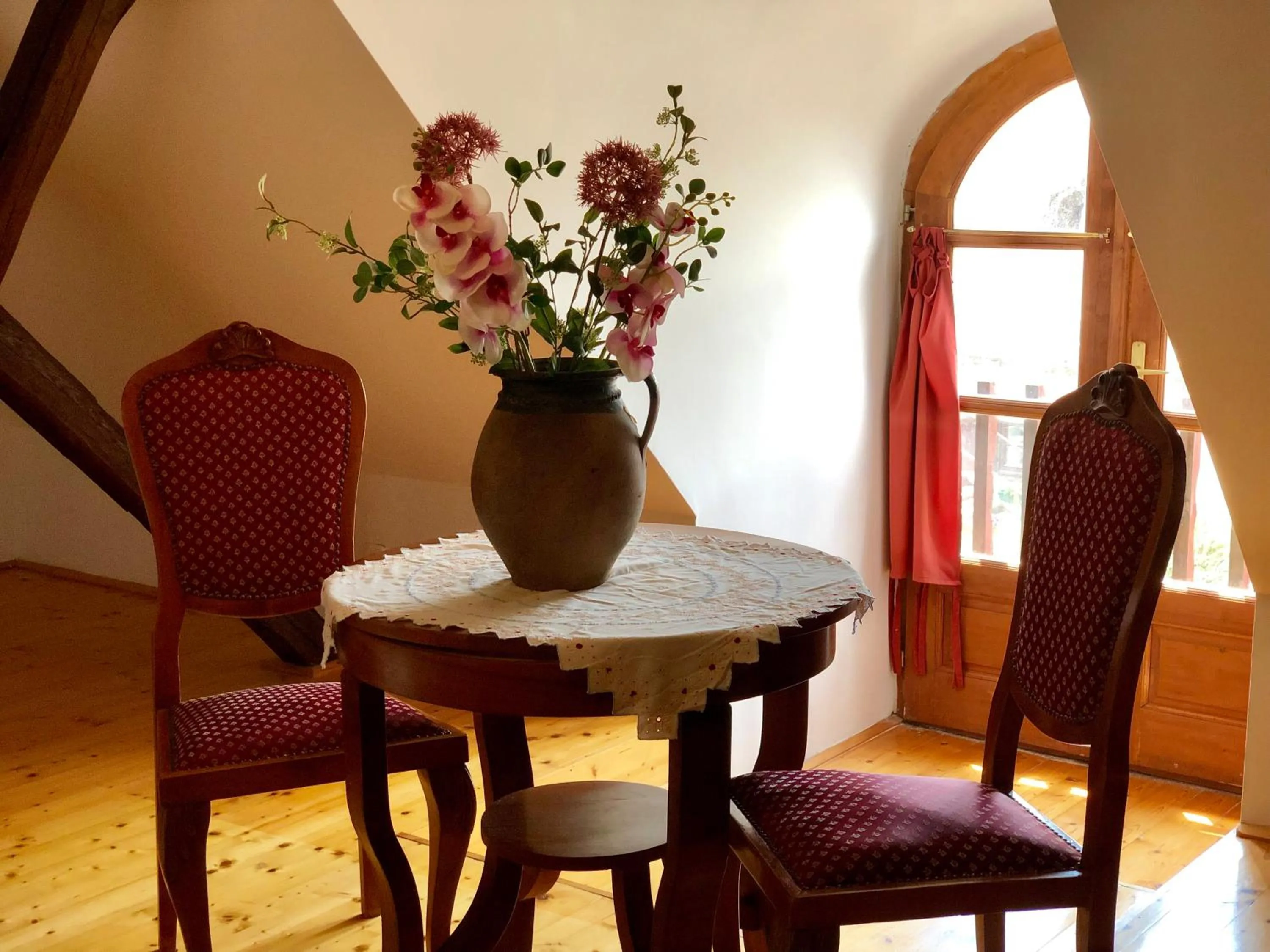 The Houses of History - anno 1830