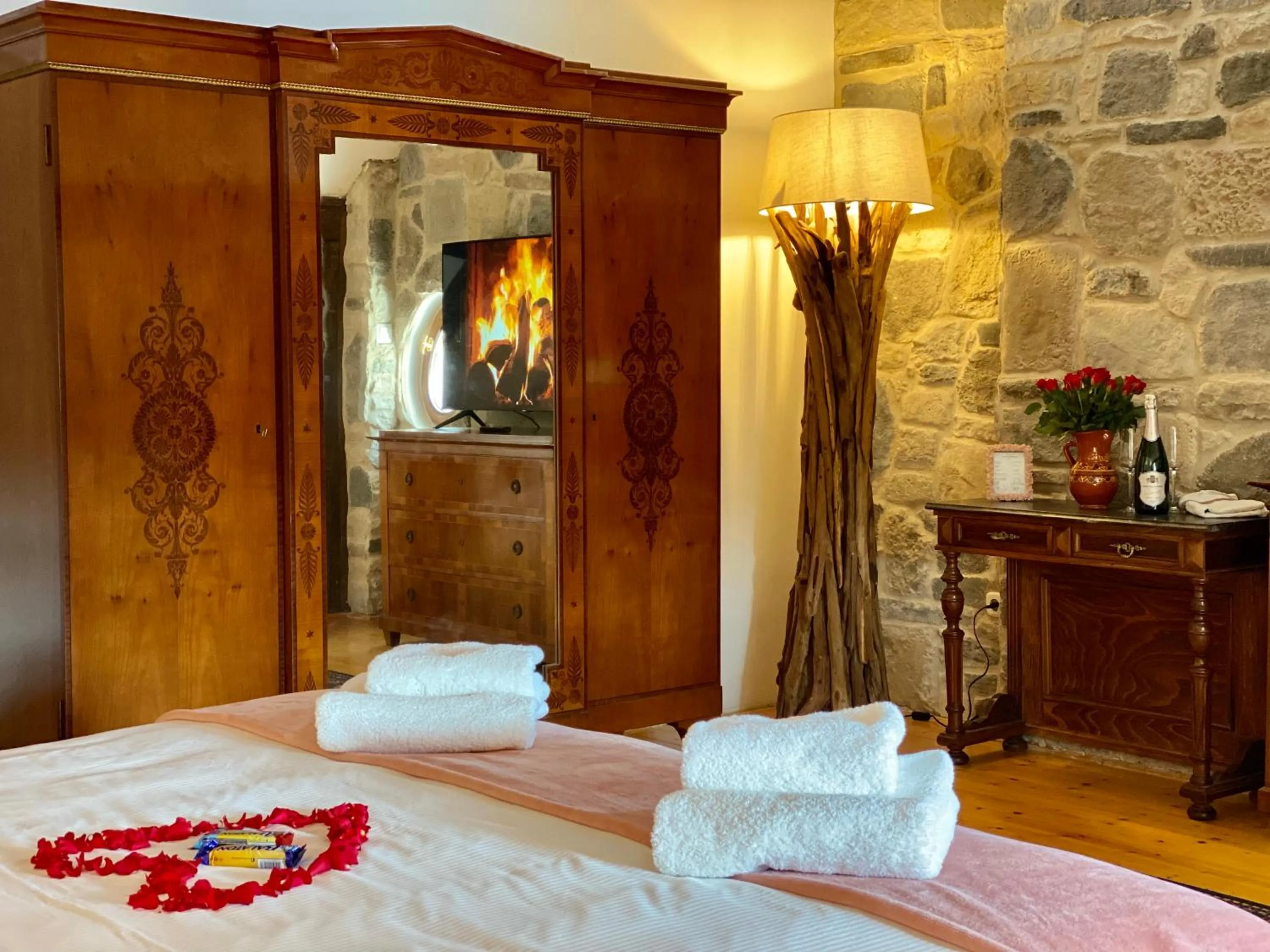 Bed in The Houses of History - anno 1830