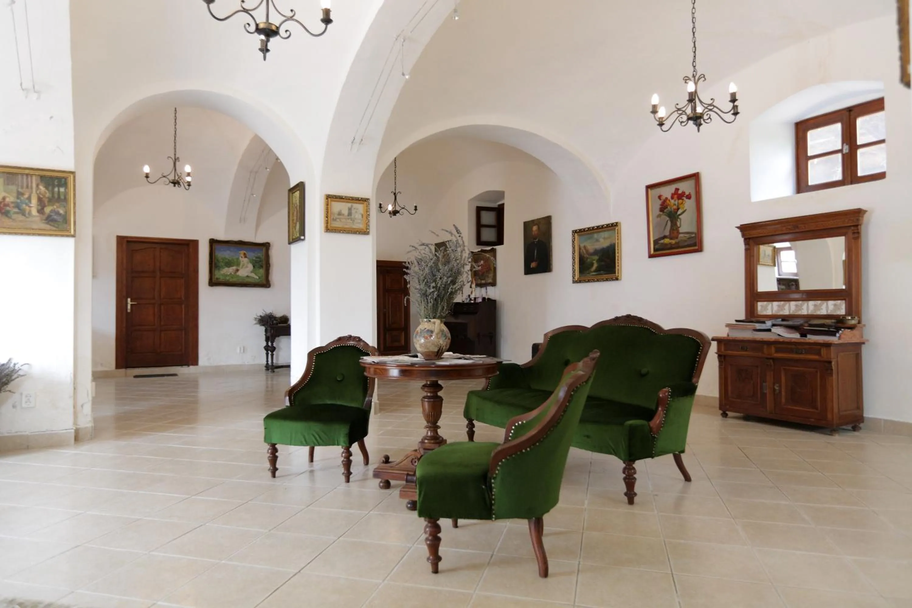 Lobby or reception in The Houses of History - anno 1830