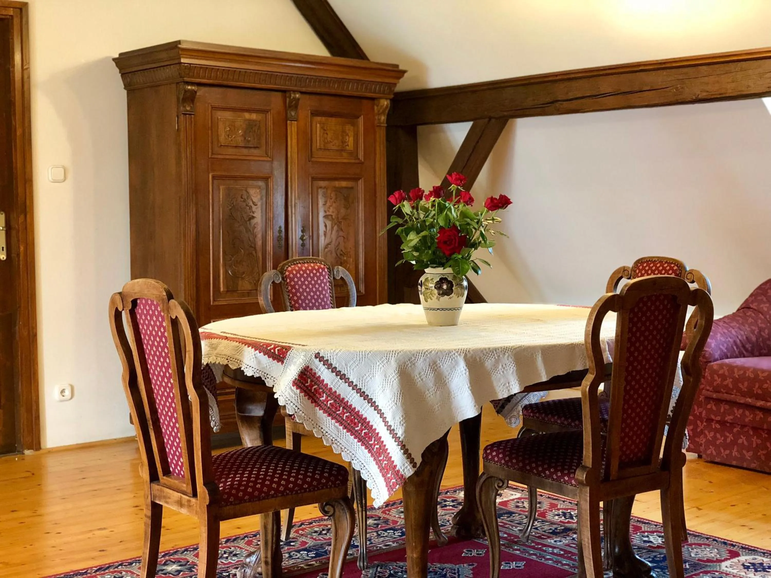 Communal lounge/ TV room in The Houses of History - anno 1830