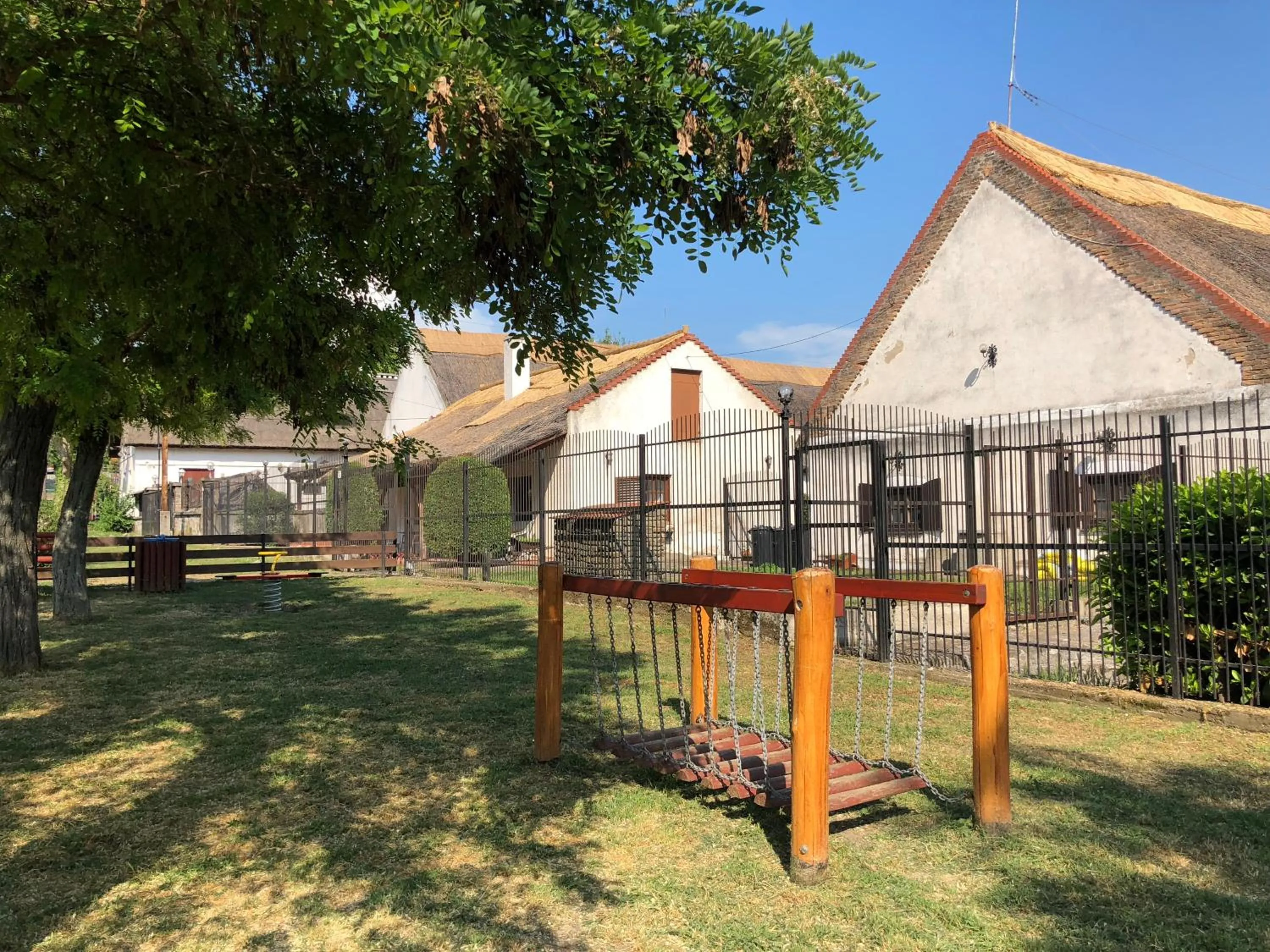 The Houses of History - anno 1830