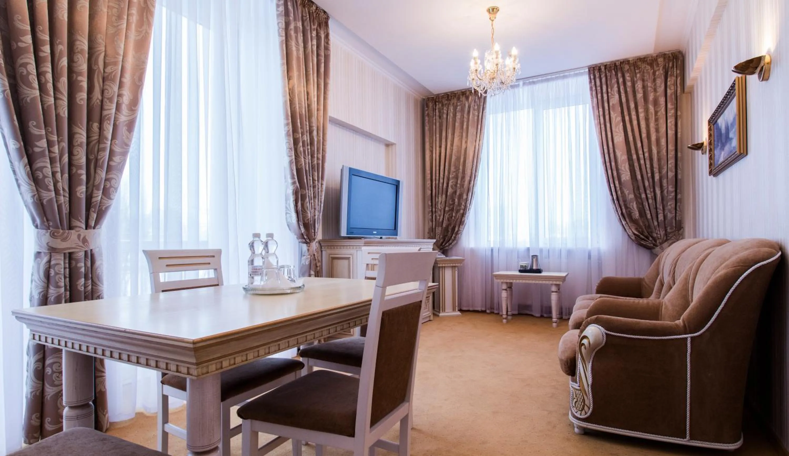 Spring in Ukraine Hotel