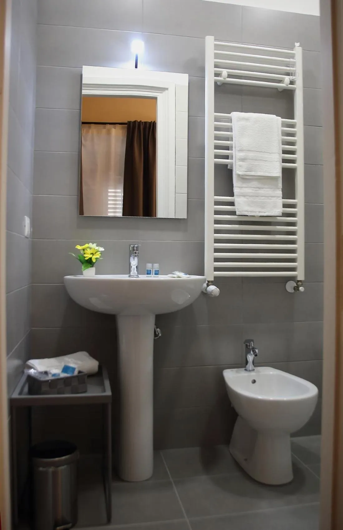 Bathroom in Mantegna Rooms
