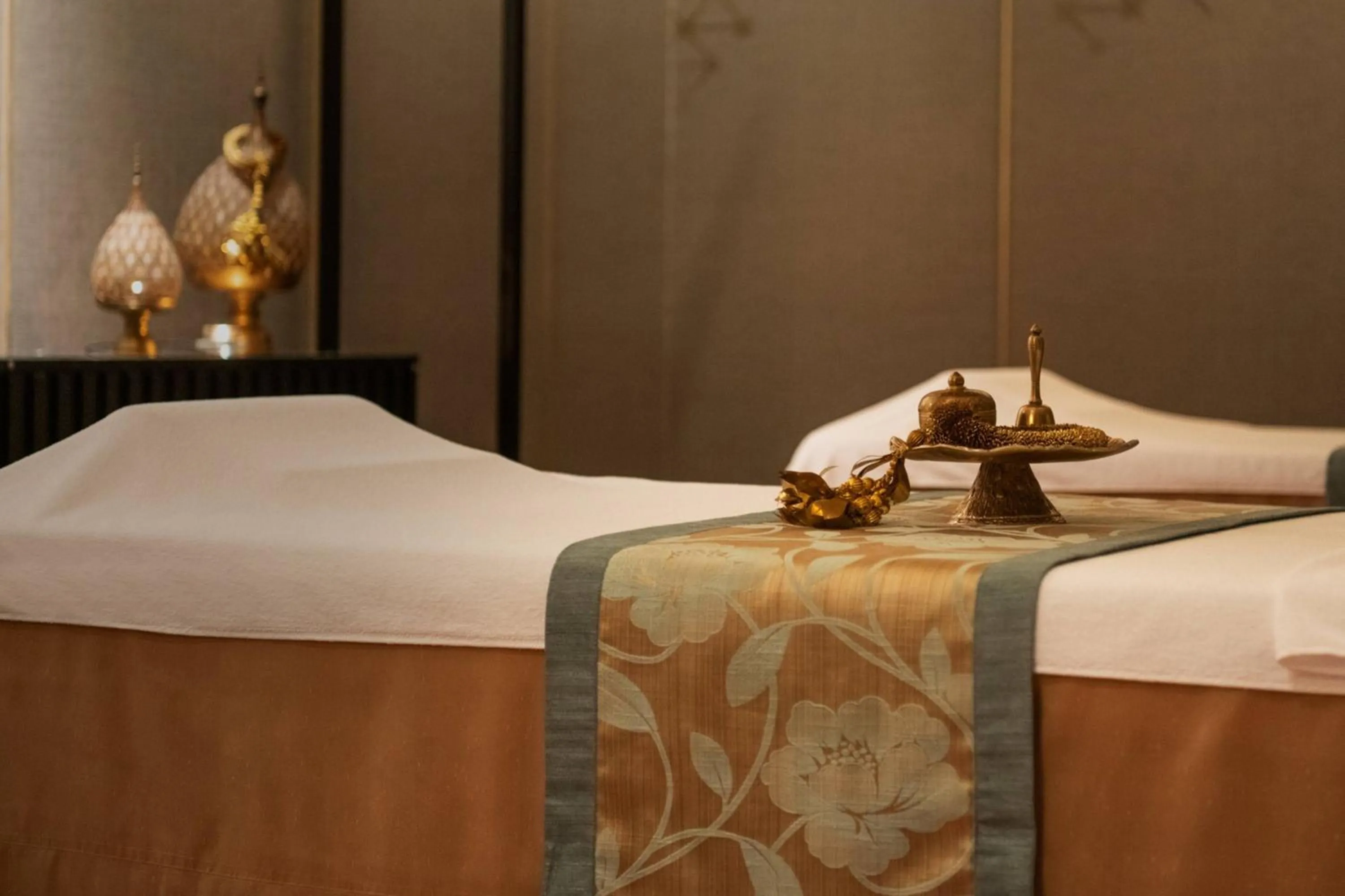 Spa and wellness centre/facilities, Bed in The Athenee Hotel, a Luxury Collection Hotel, Bangkok