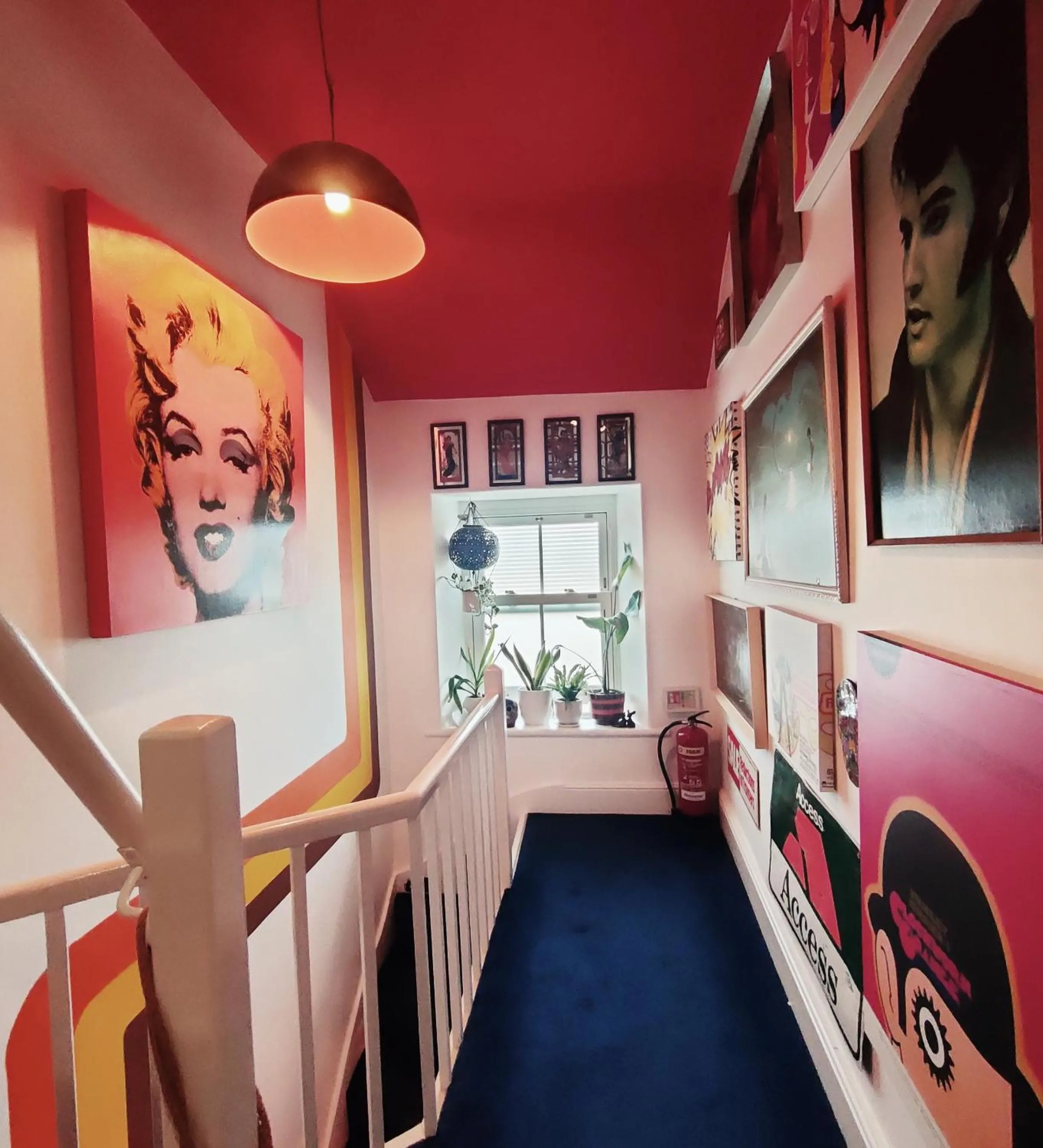 Lobby or reception in Number 18