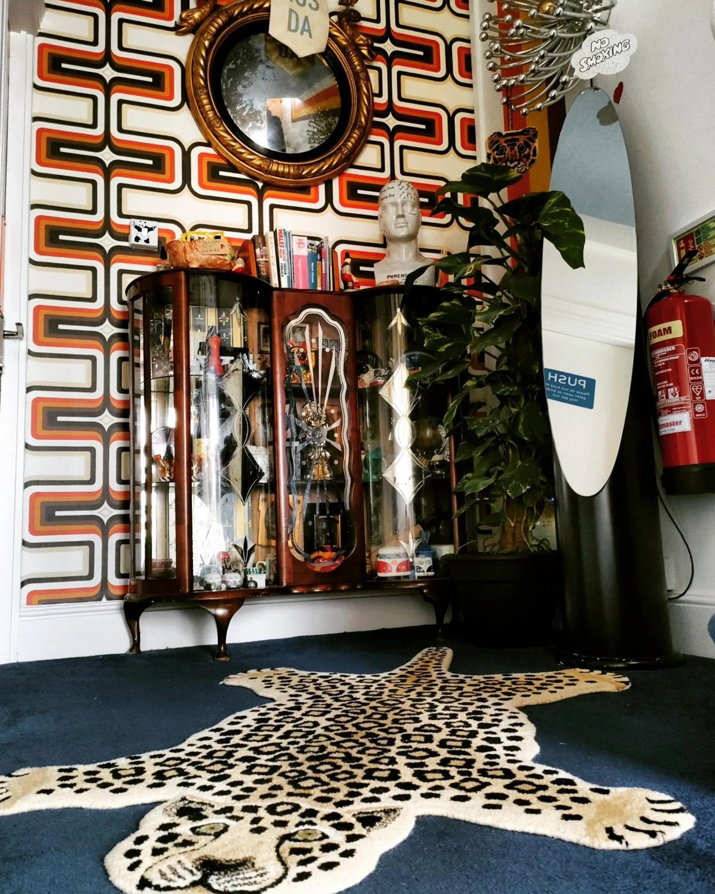 Lobby or reception in Number 18