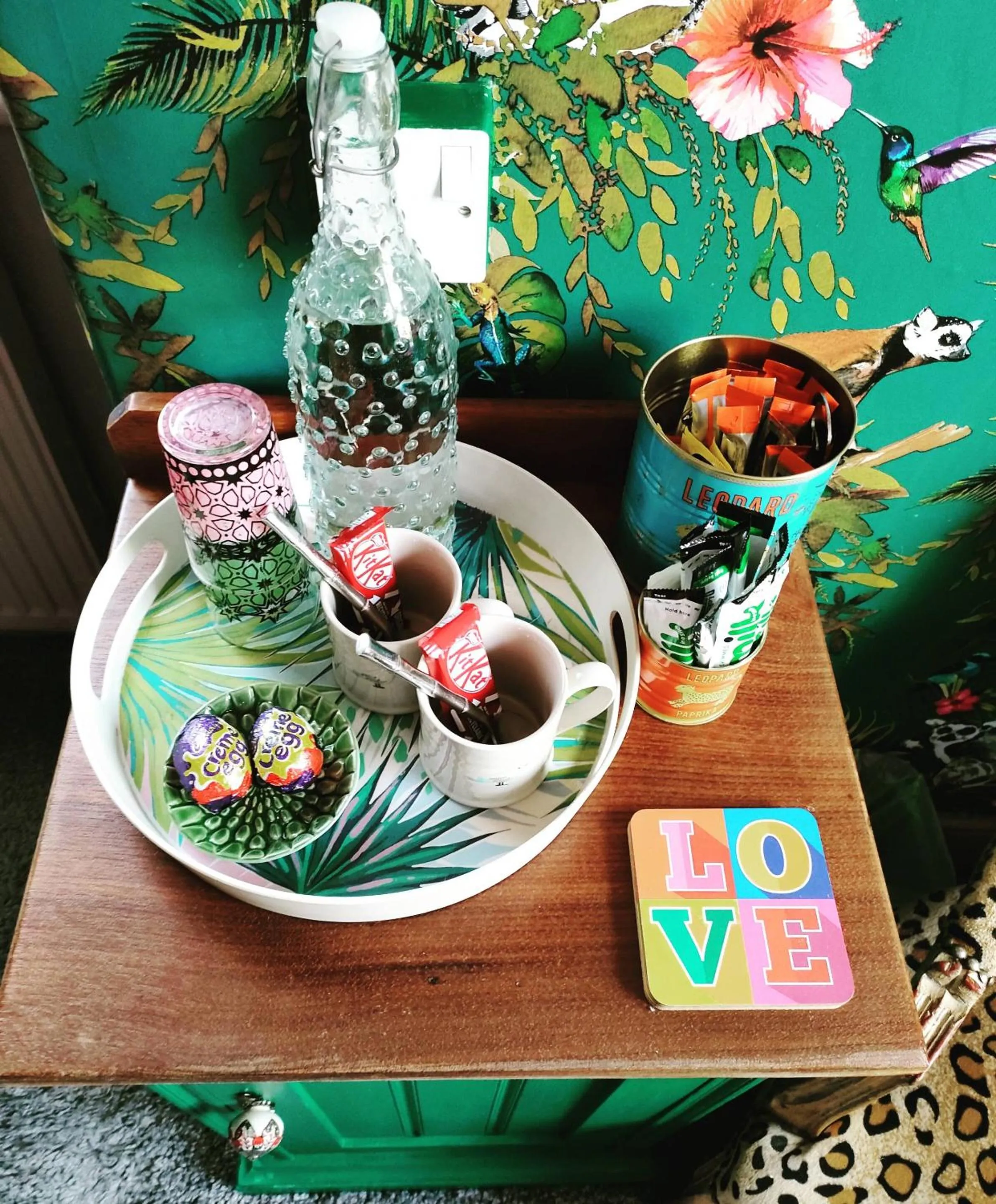 Food and drinks in Number 18