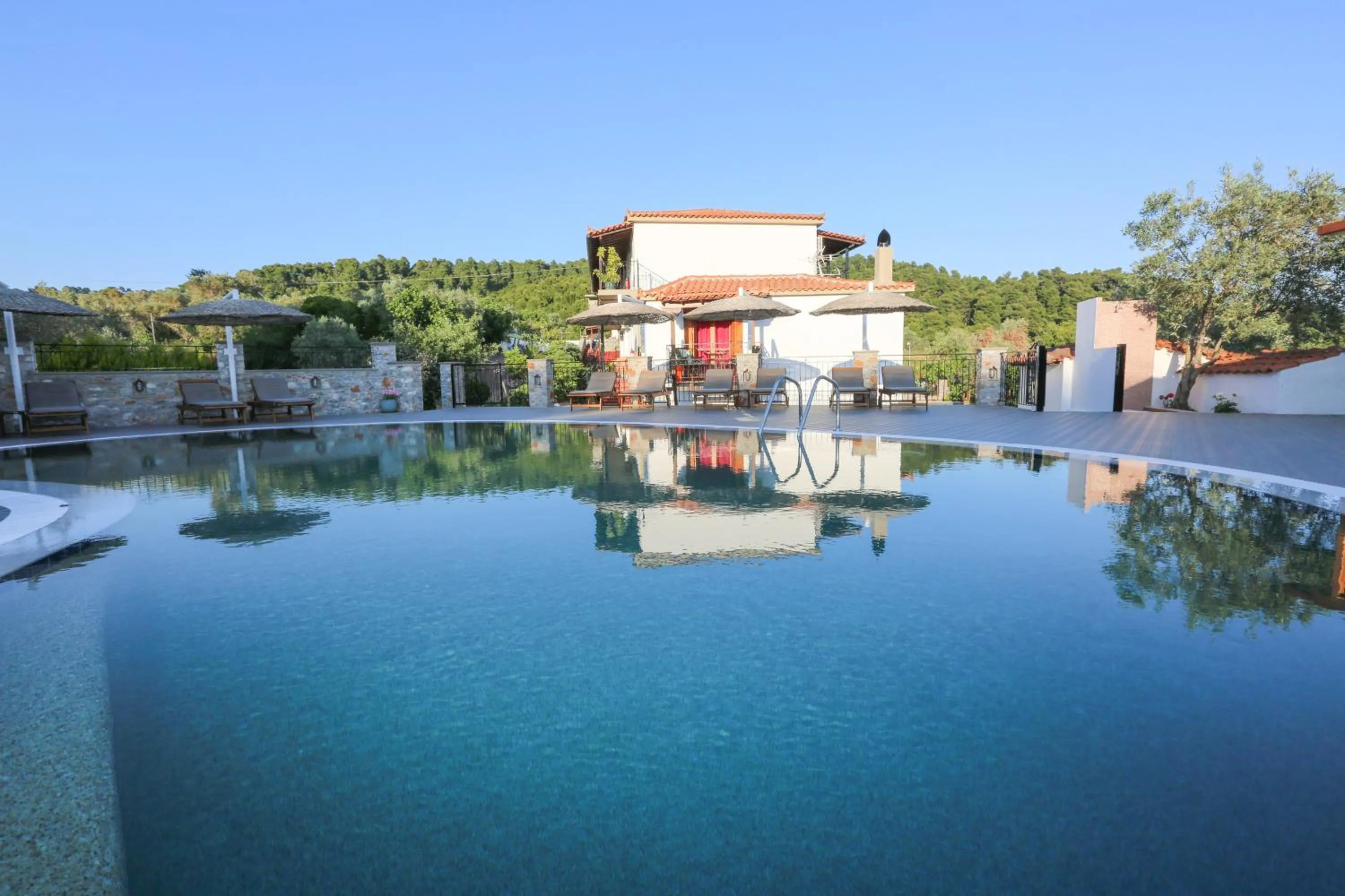 Swimming pool in Skiathos Argento