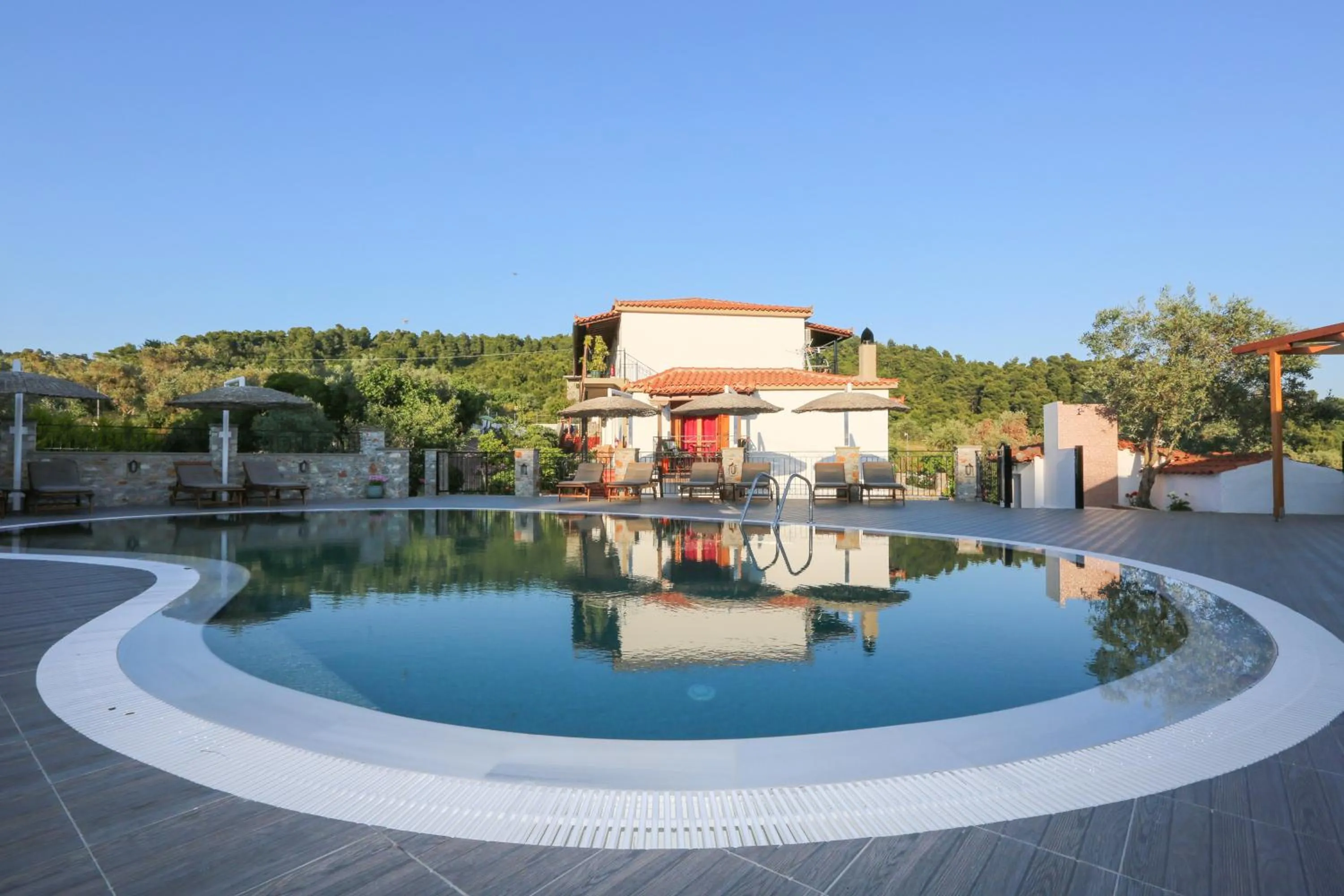 Swimming pool in Skiathos Argento