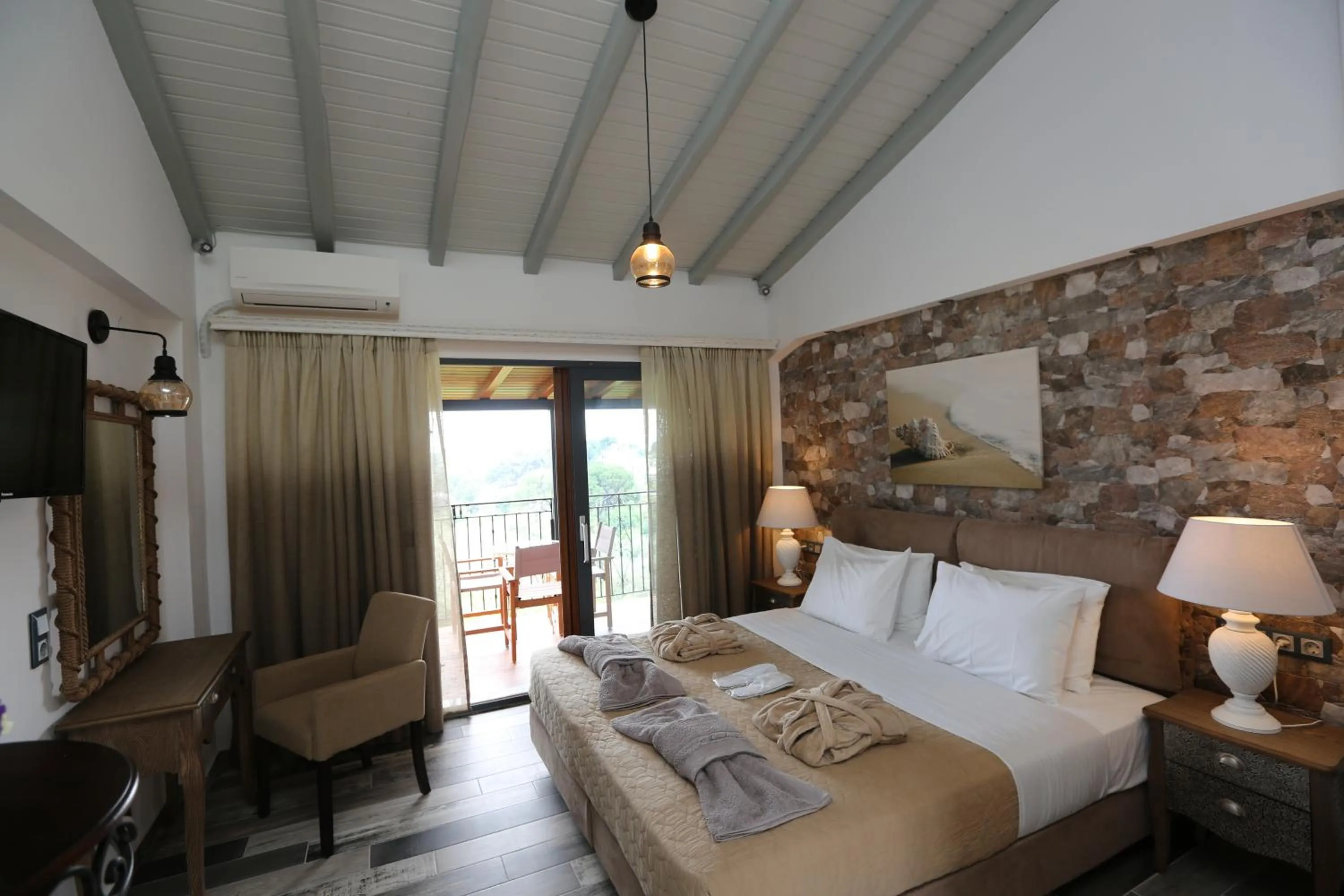 Bedroom, Bed in Skiathos Argento