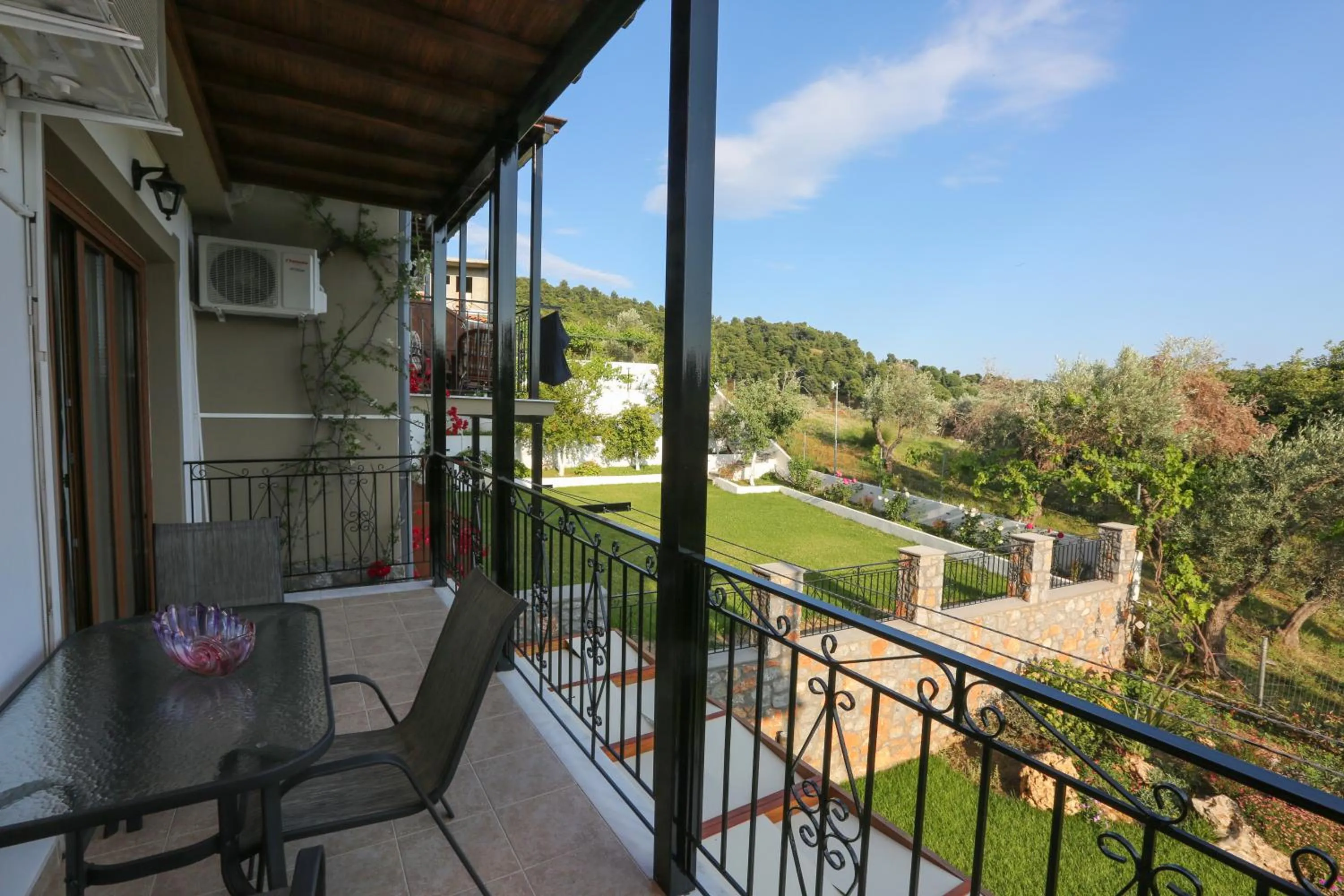 Garden view in Skiathos Argento