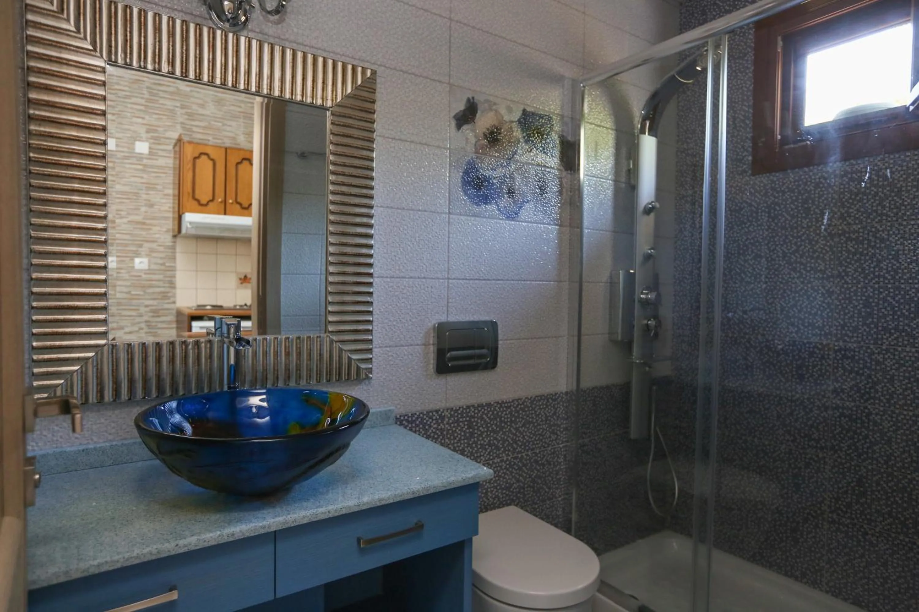 Bathroom in Skiathos Argento