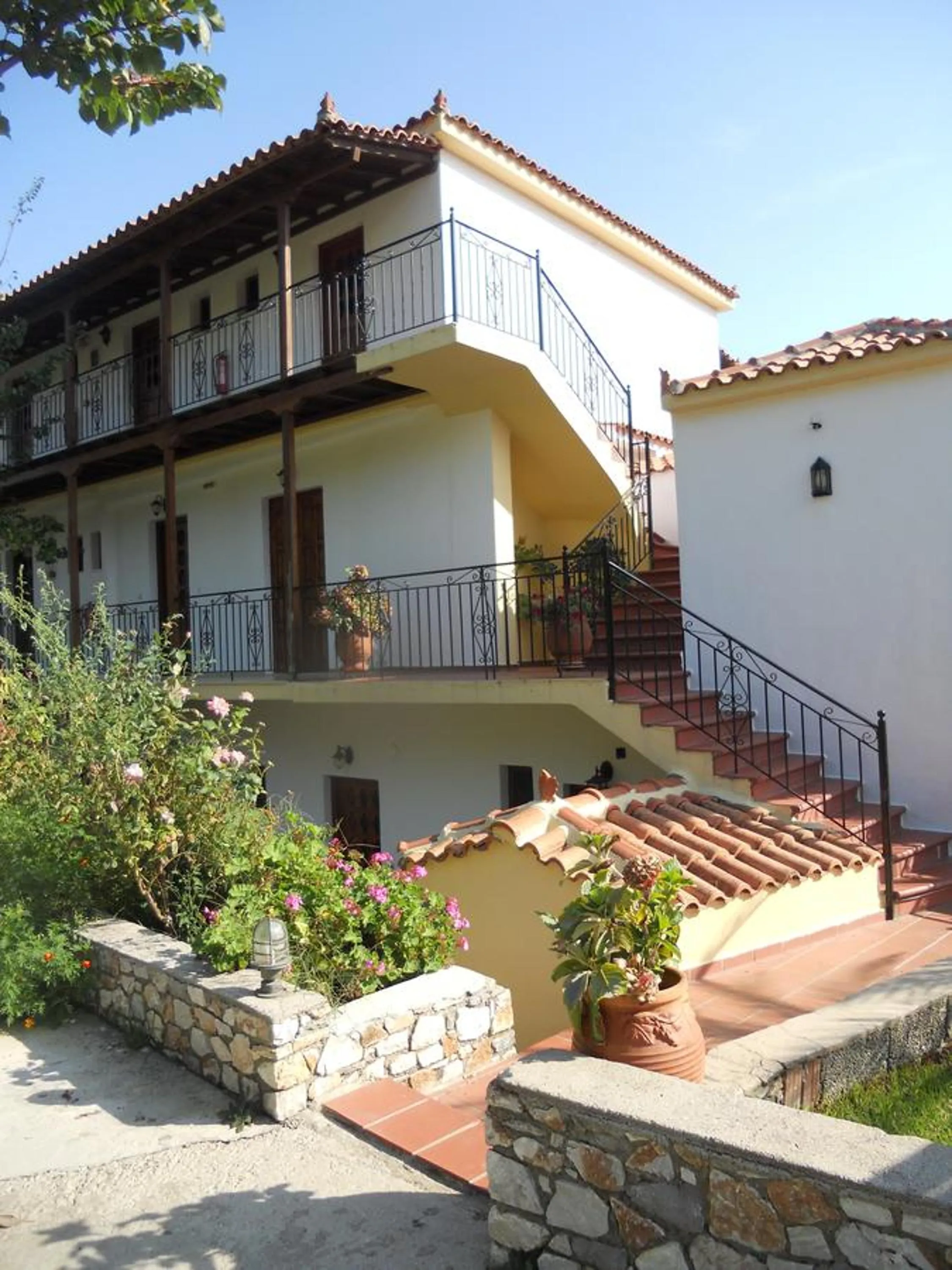 Facade/entrance in Skiathos Argento