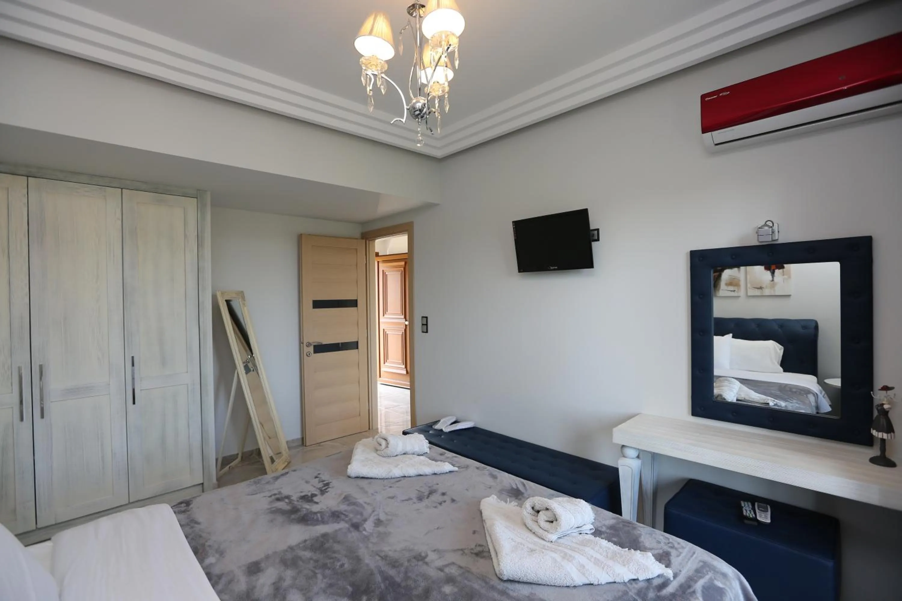 Bedroom, Bed in Skiathos Argento