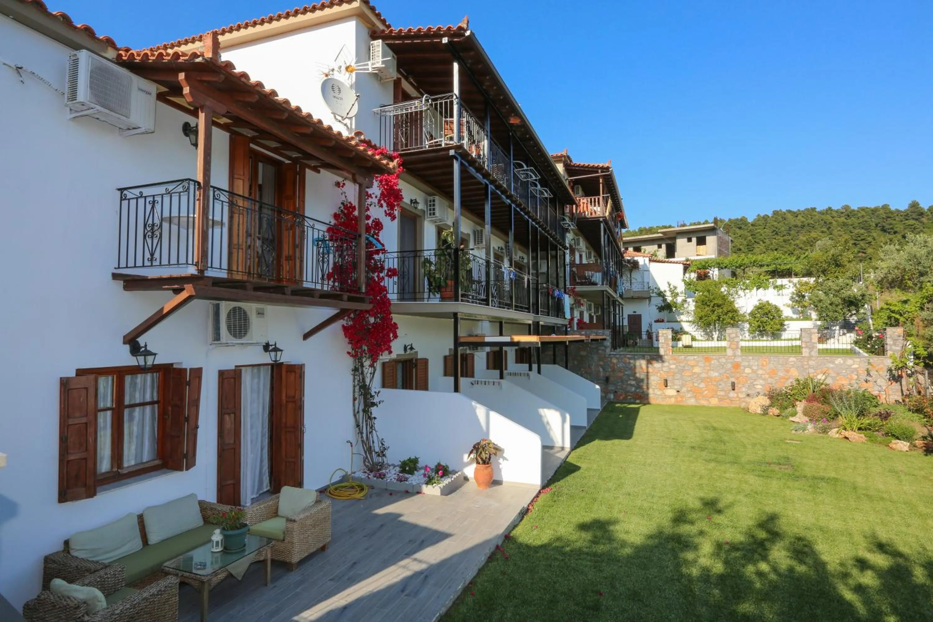 Garden view in Skiathos Argento