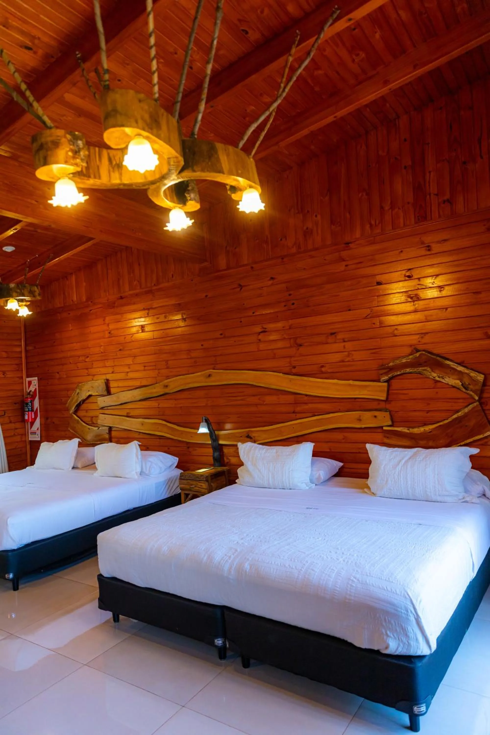 Junior Suite with Pool View in Tupa Lodge