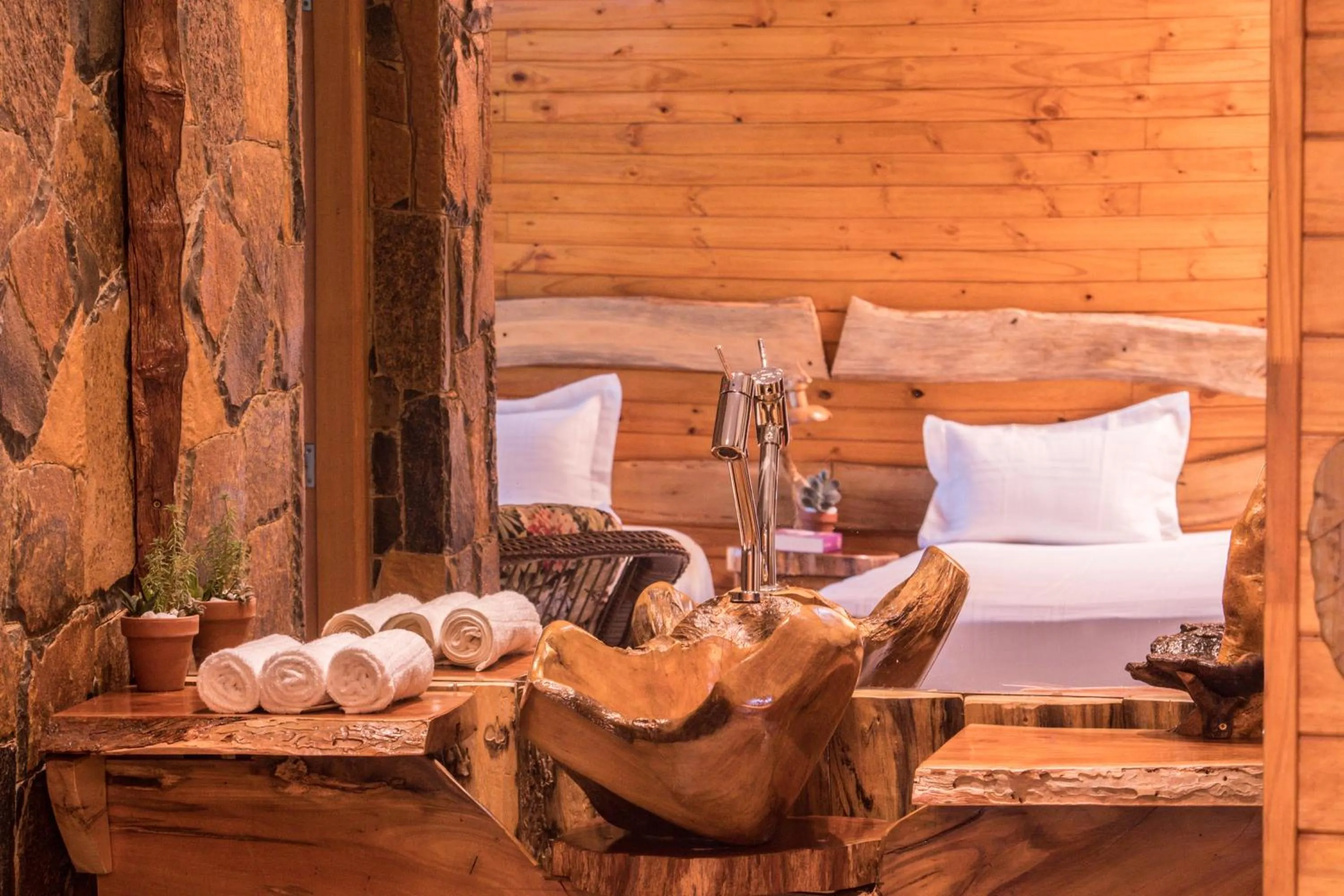 Bedroom in Tupa Lodge