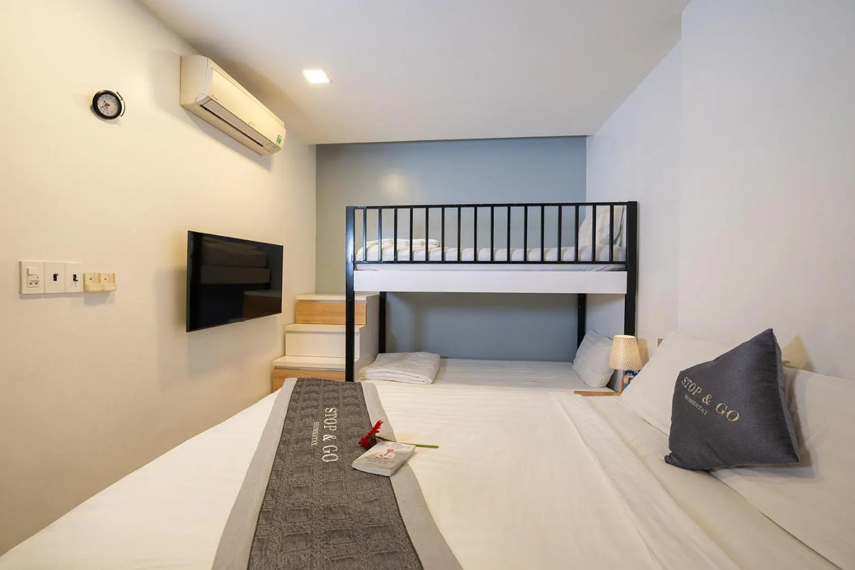 Bed in Stop and Go Boutique Homestay Hue