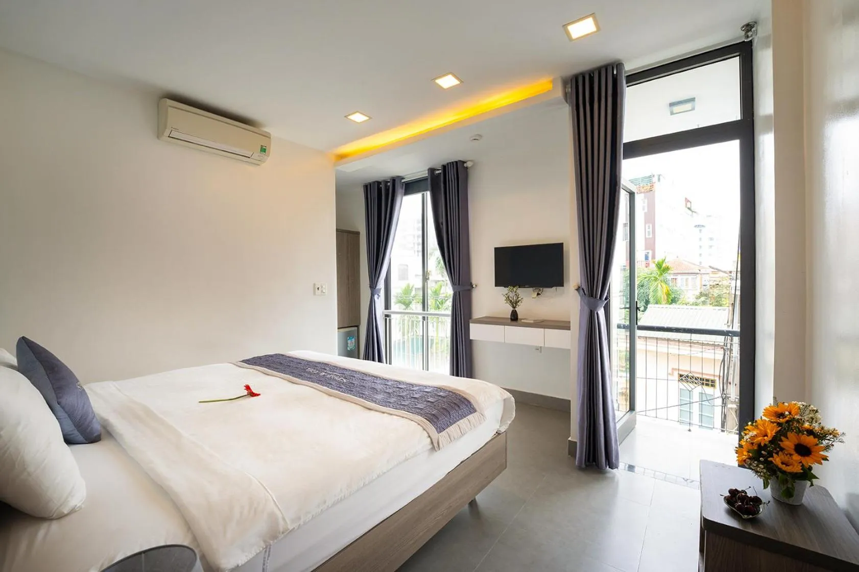 Bed in Stop and Go Boutique Homestay Hue