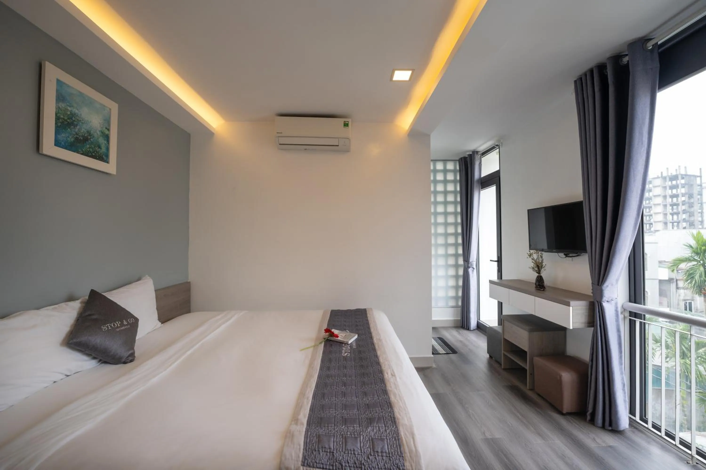 Bed in Stop and Go Boutique Homestay Hue