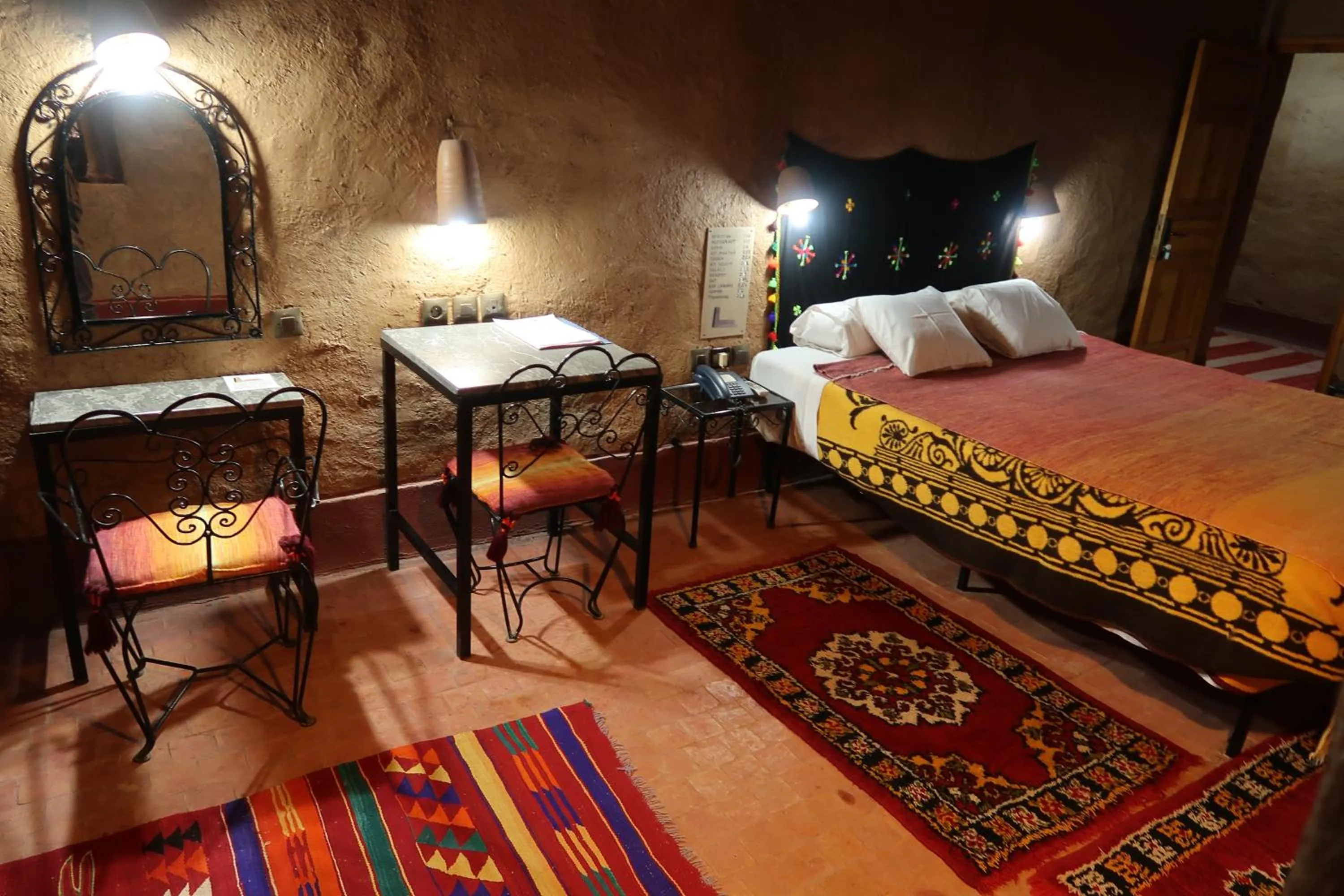 Property building, Bed in Gite Elkhorbat