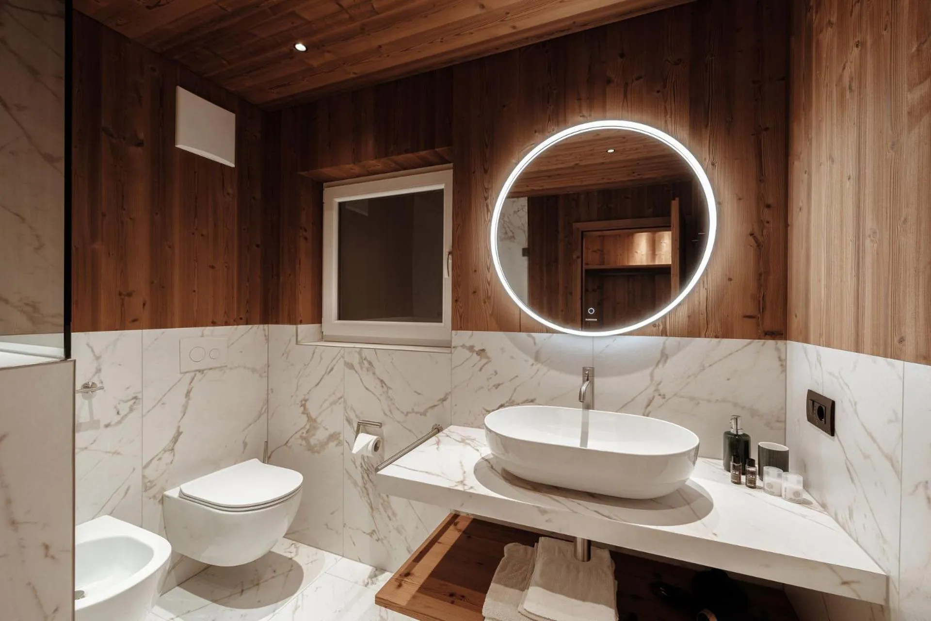 Shower in Appartamenti Olympic