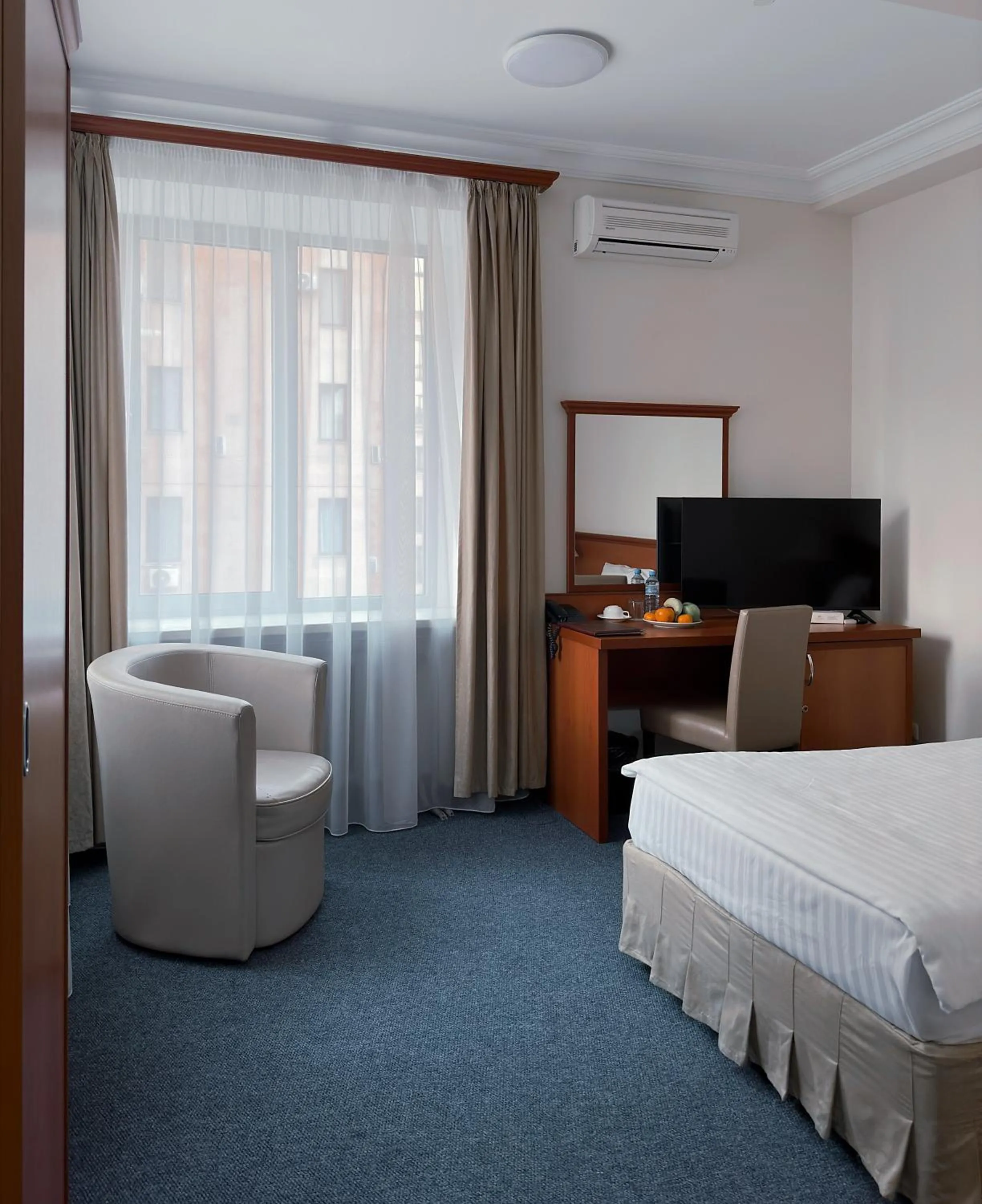 TV and multimedia, Bed in Aviatrans Hotel