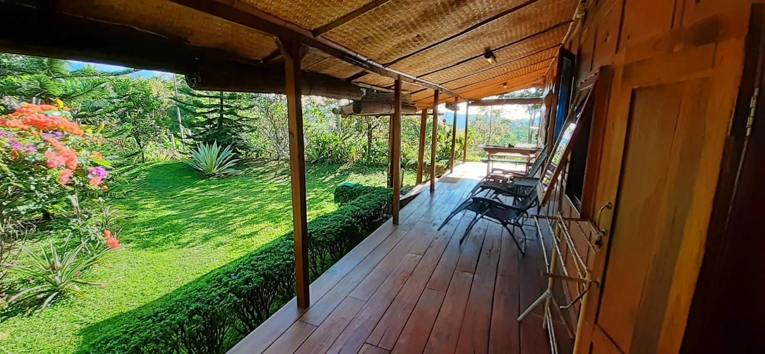 Garden view in Villa Sumbing Indah