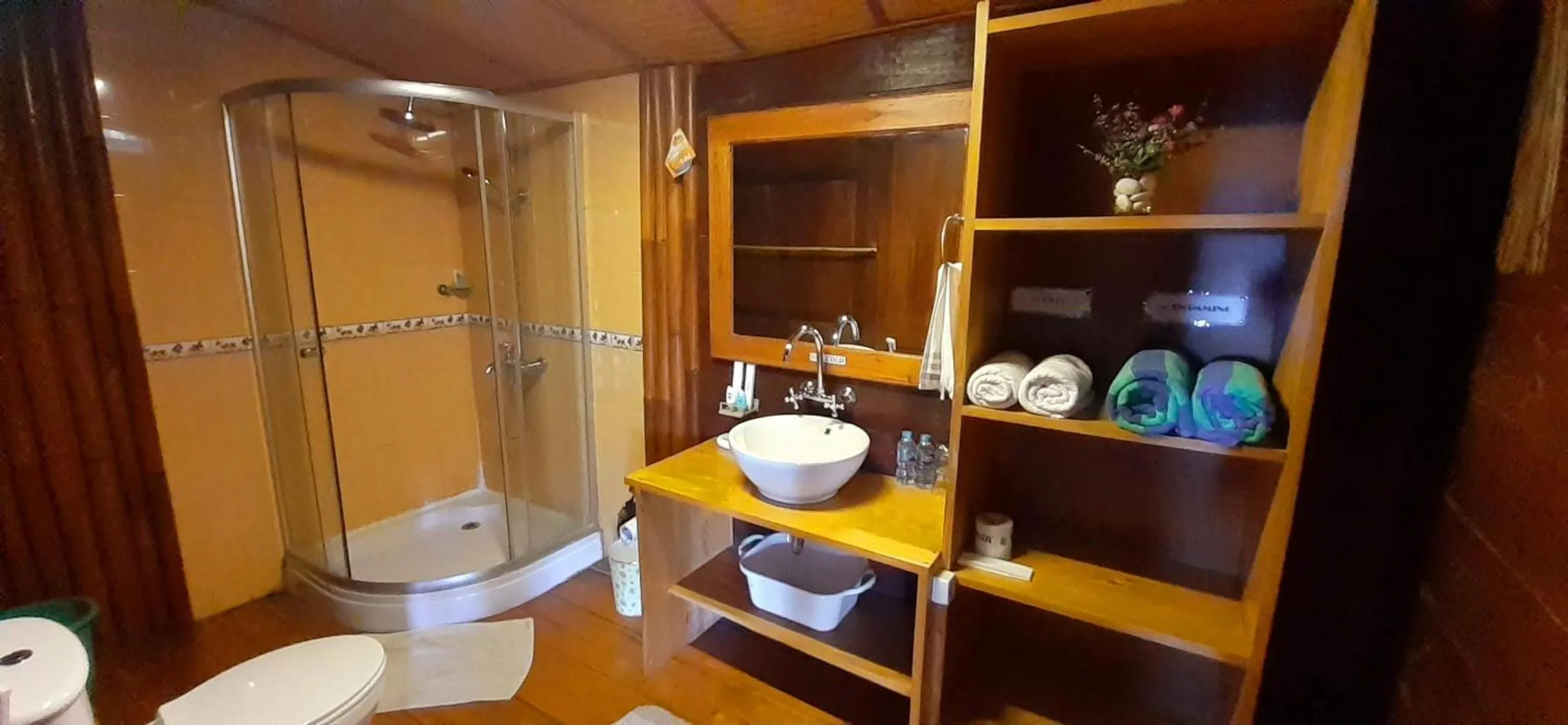 Bathroom in Villa Sumbing Indah