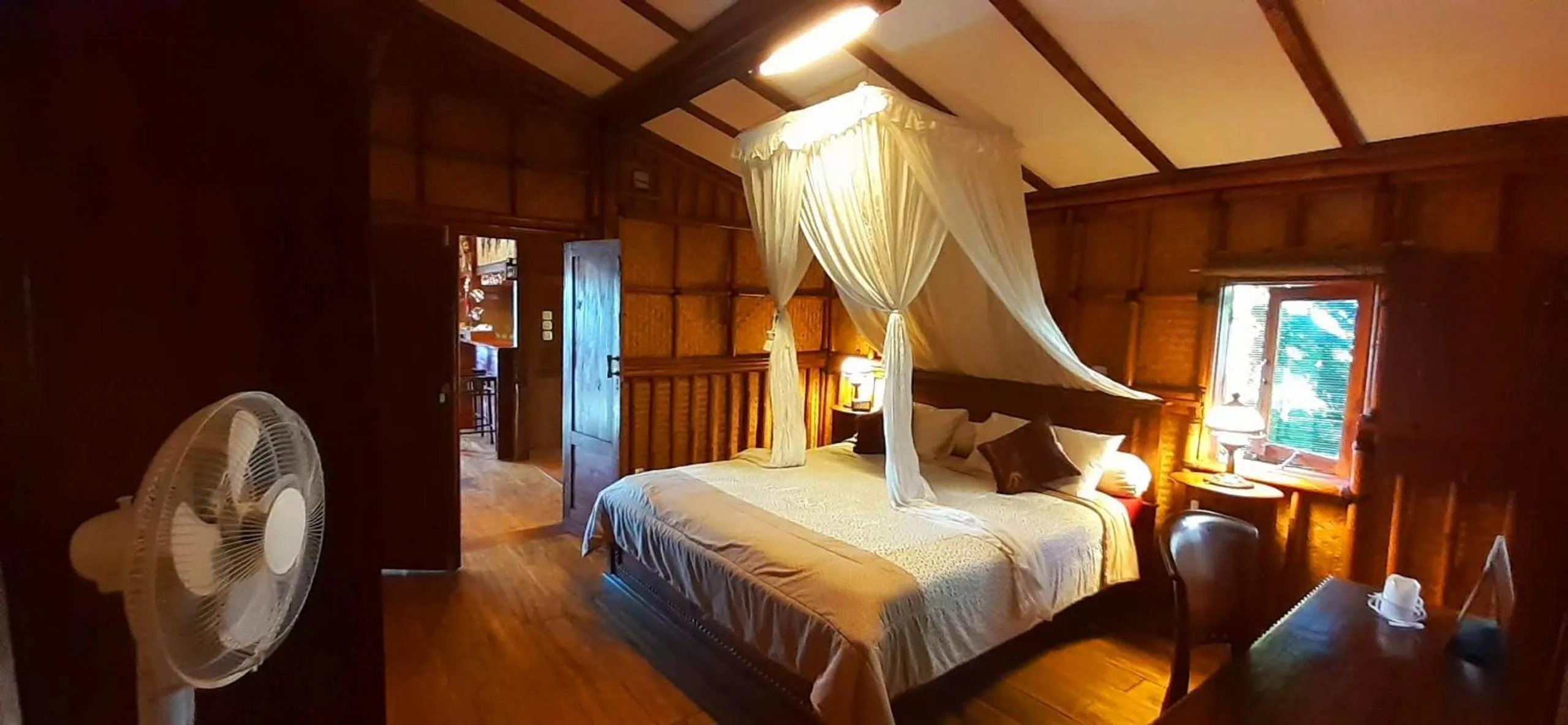 Bed in Villa Sumbing Indah