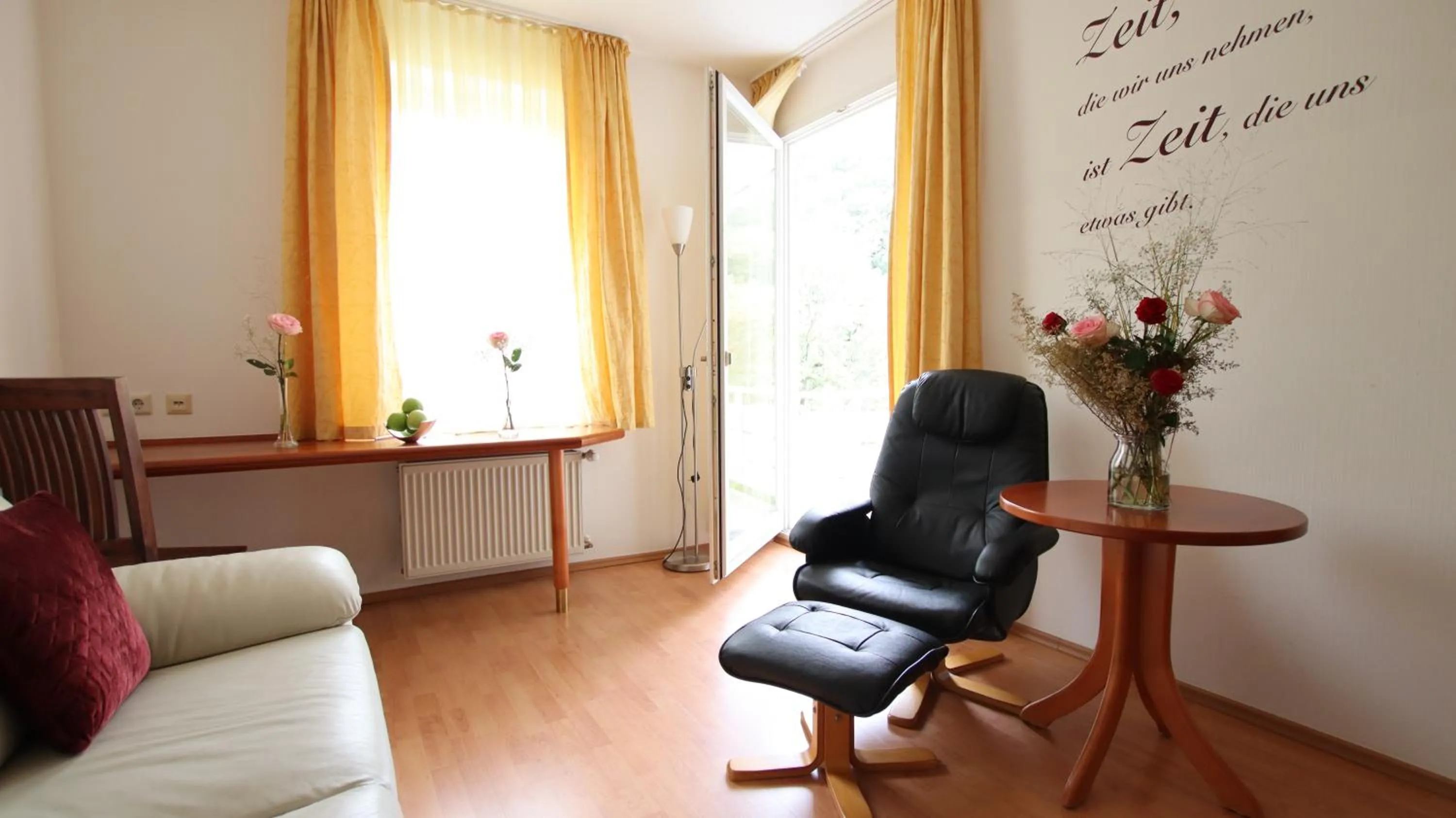 Living room in Hotel Kurparkblick