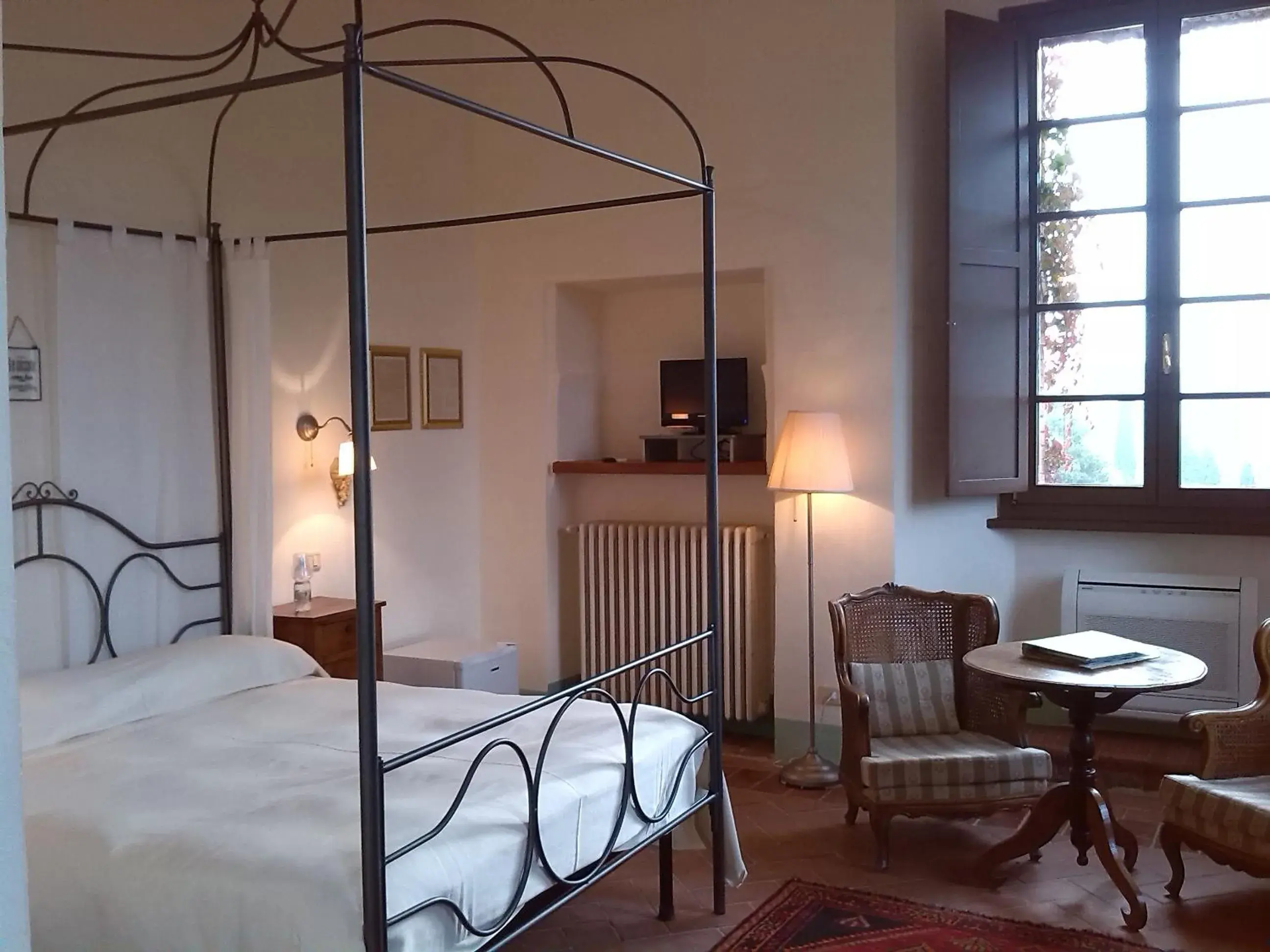 Double Room with View in Agriturismo Villa Buoninsegna Double Room with View in Agriturismo Villa Buoninsegna