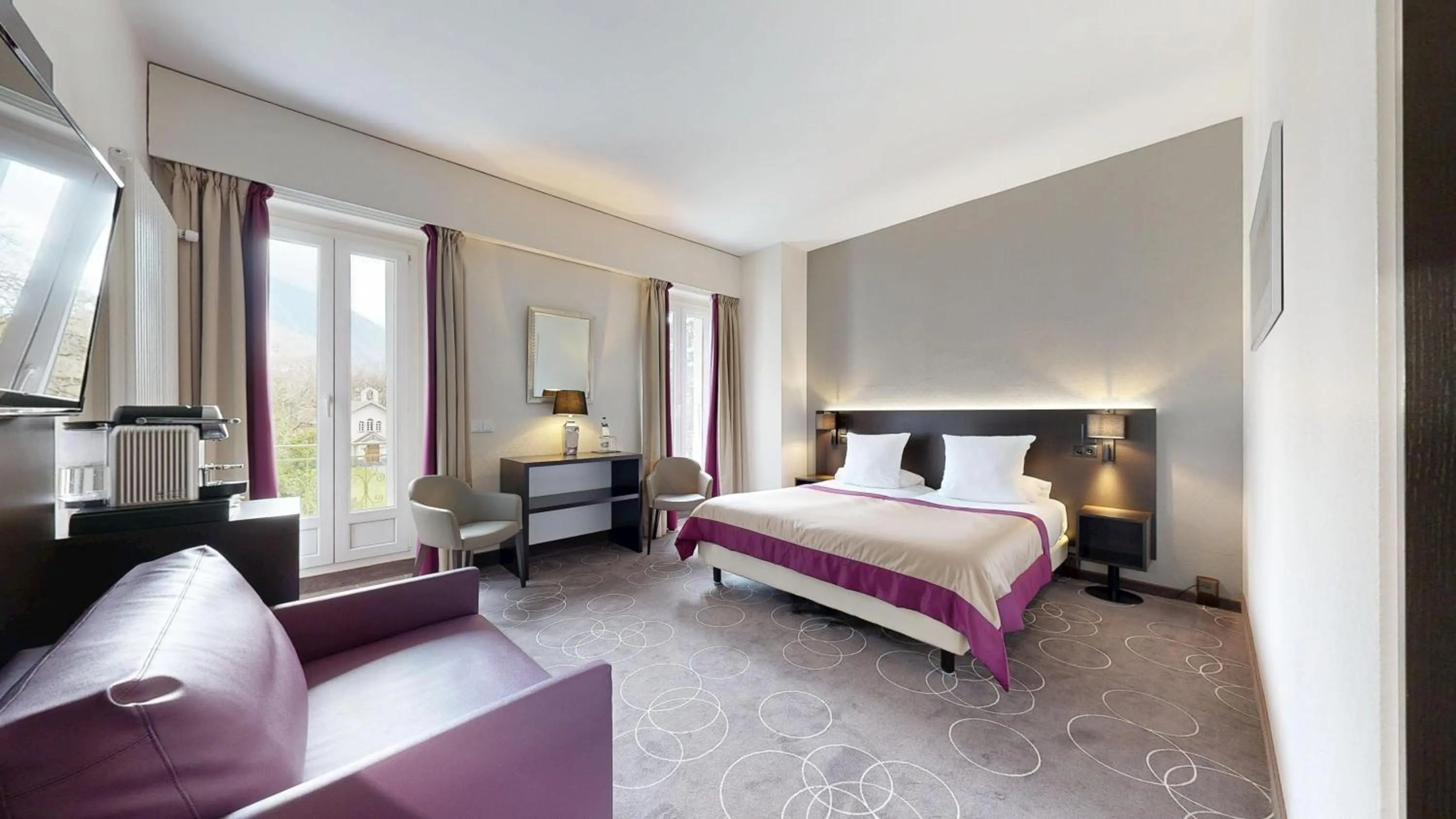 Bed in Grand Hotel des Bains