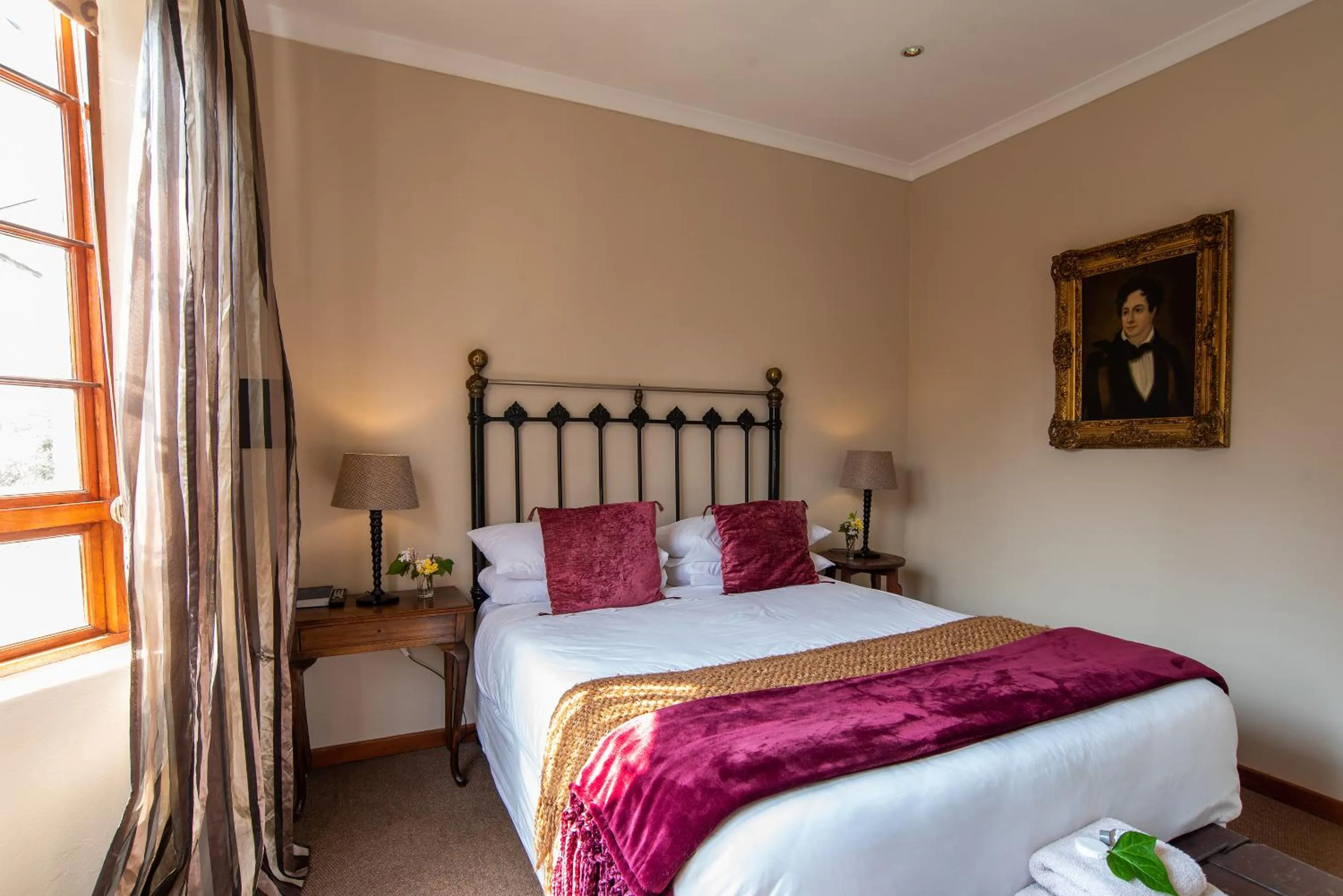 Bedroom, Bed in 5th Avenue Gooseberry Guest House