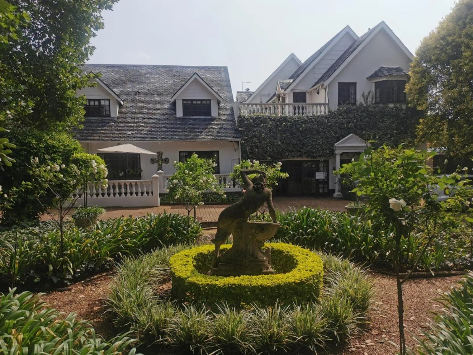 Property building in 5th Avenue Gooseberry Guest House