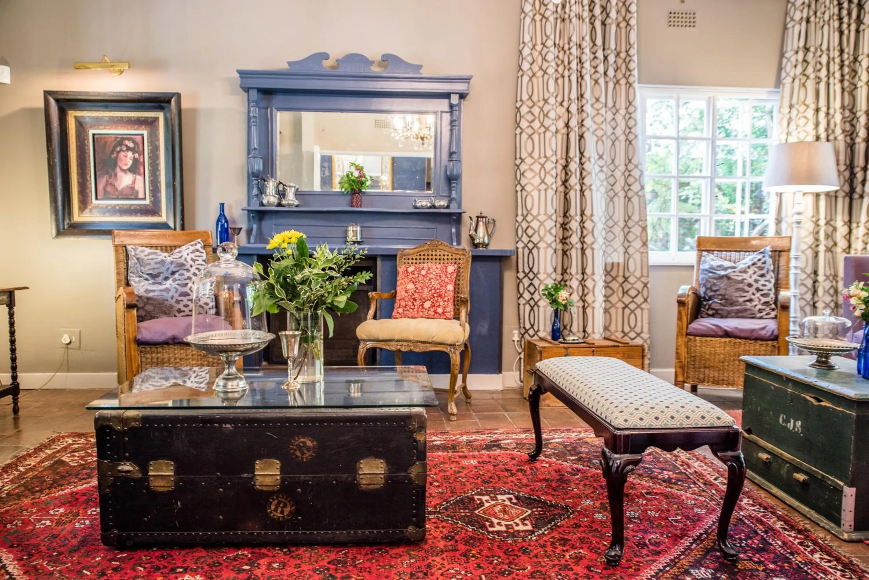 Living room in 5th Avenue Gooseberry Guest House