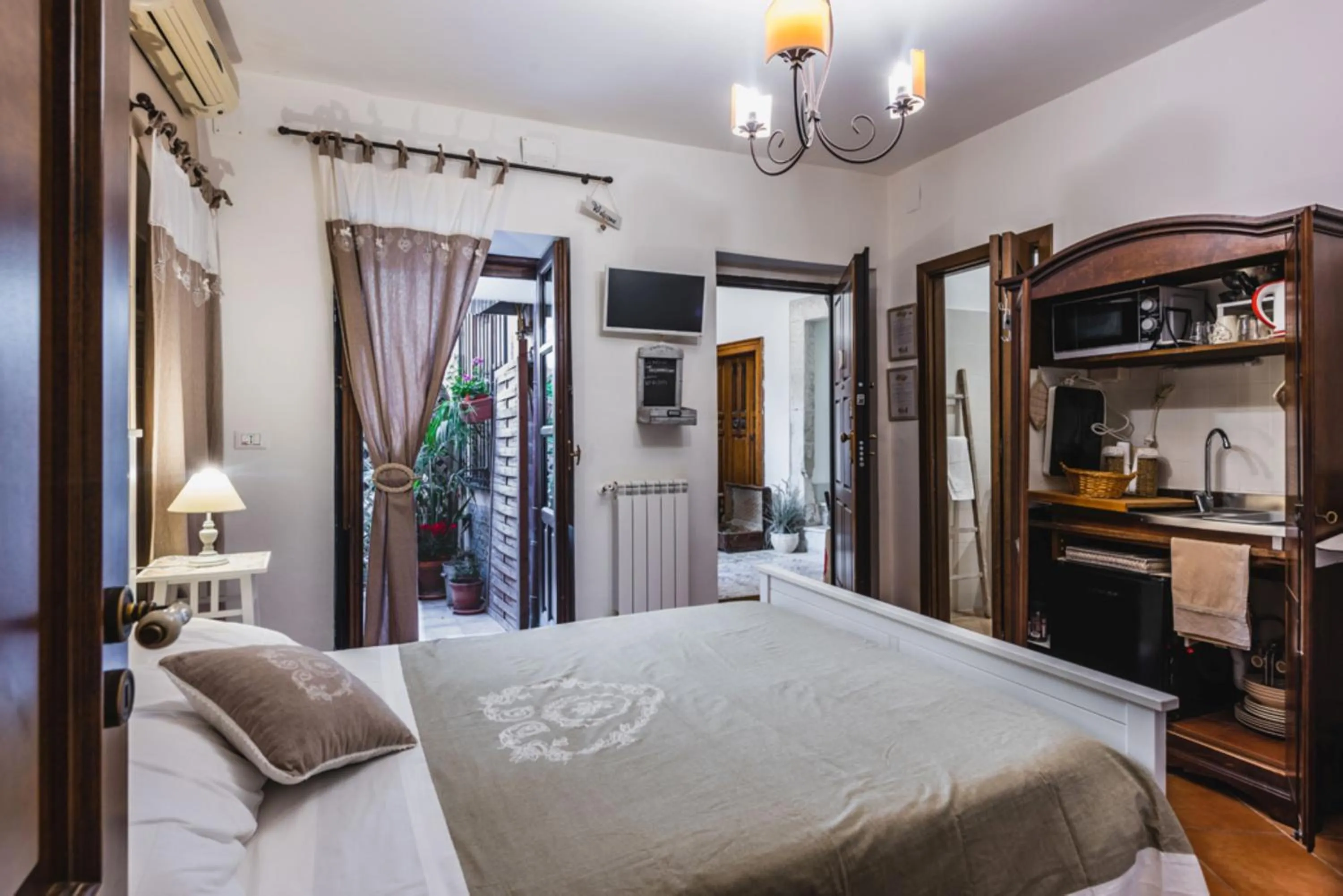 View (from property/room), Bed in Dream Holiday Ortigia