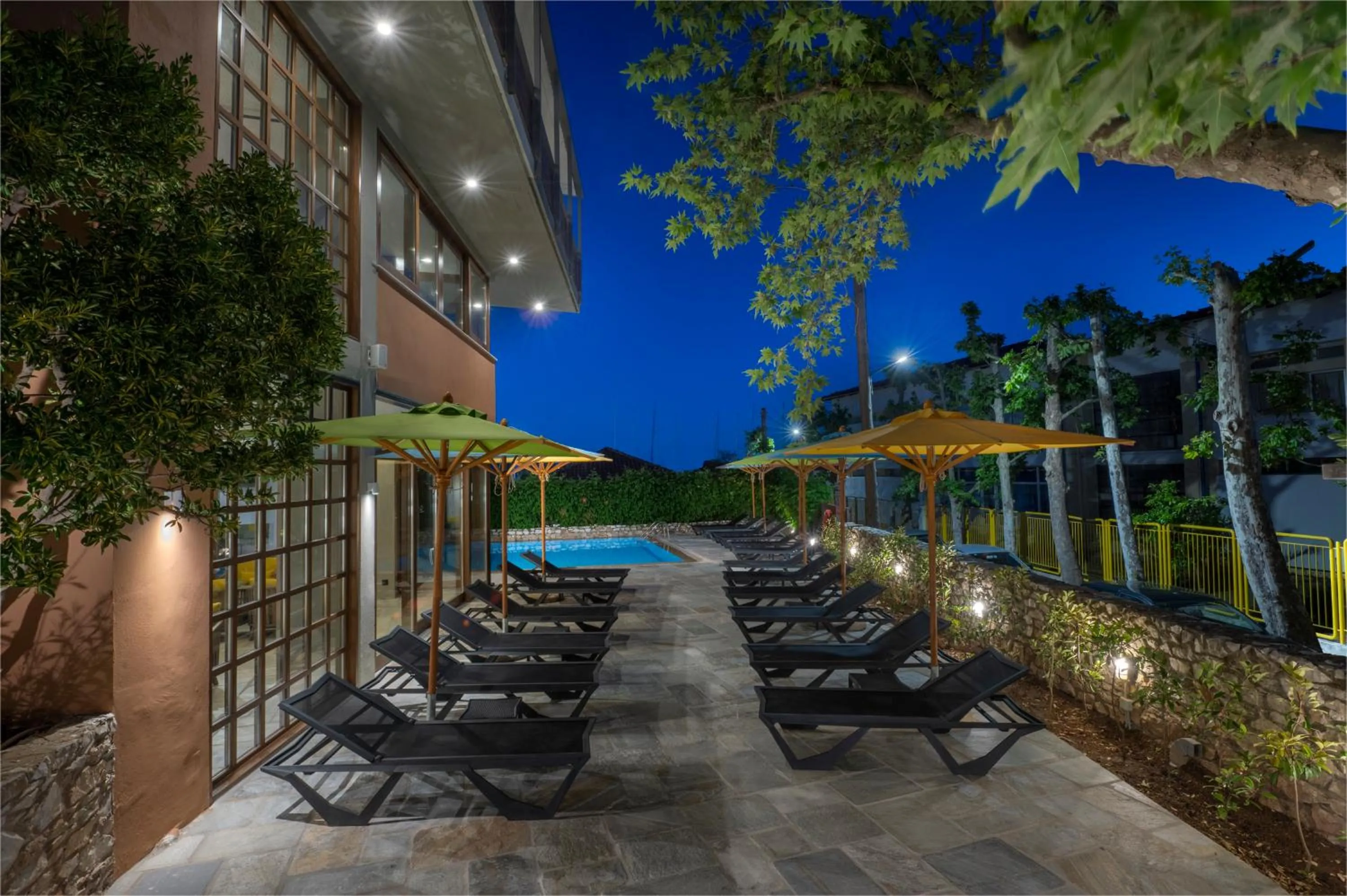 Swimming pool in Alkyon