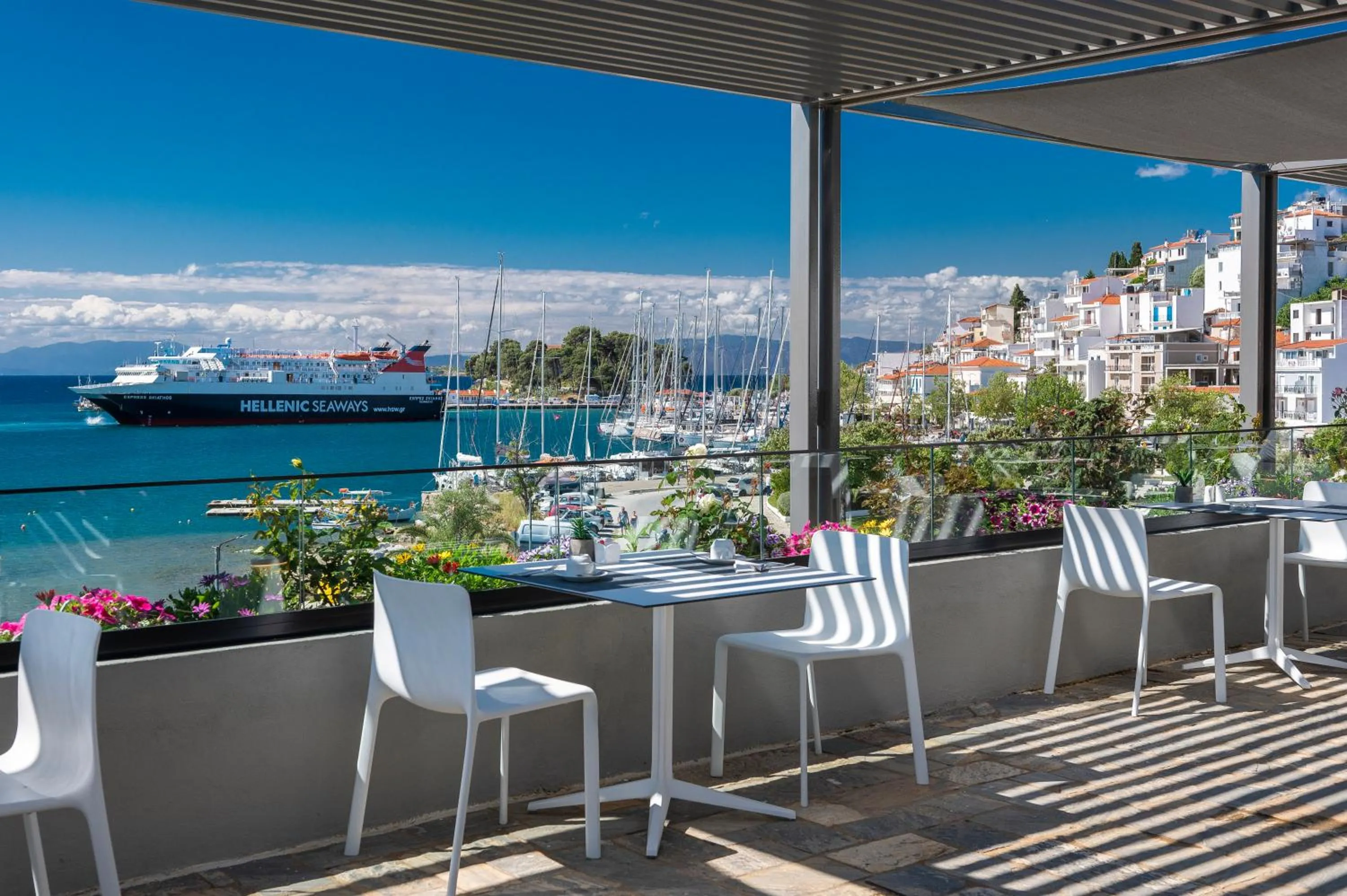 Lounge or bar in Alkyon