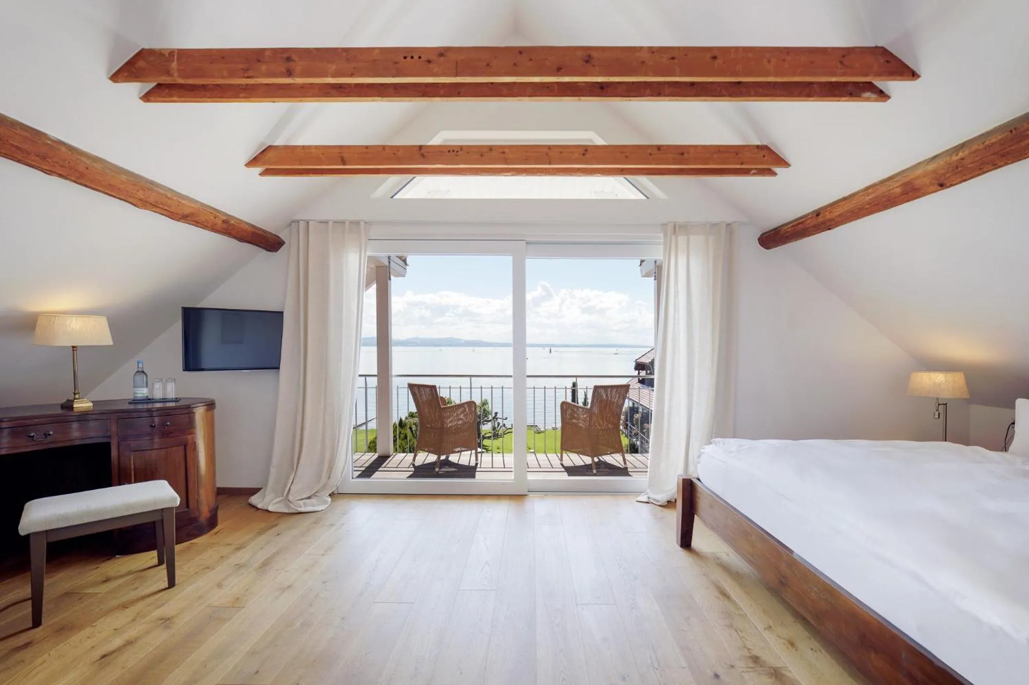 Junior Suite with Sea View in Hotel Haus am See