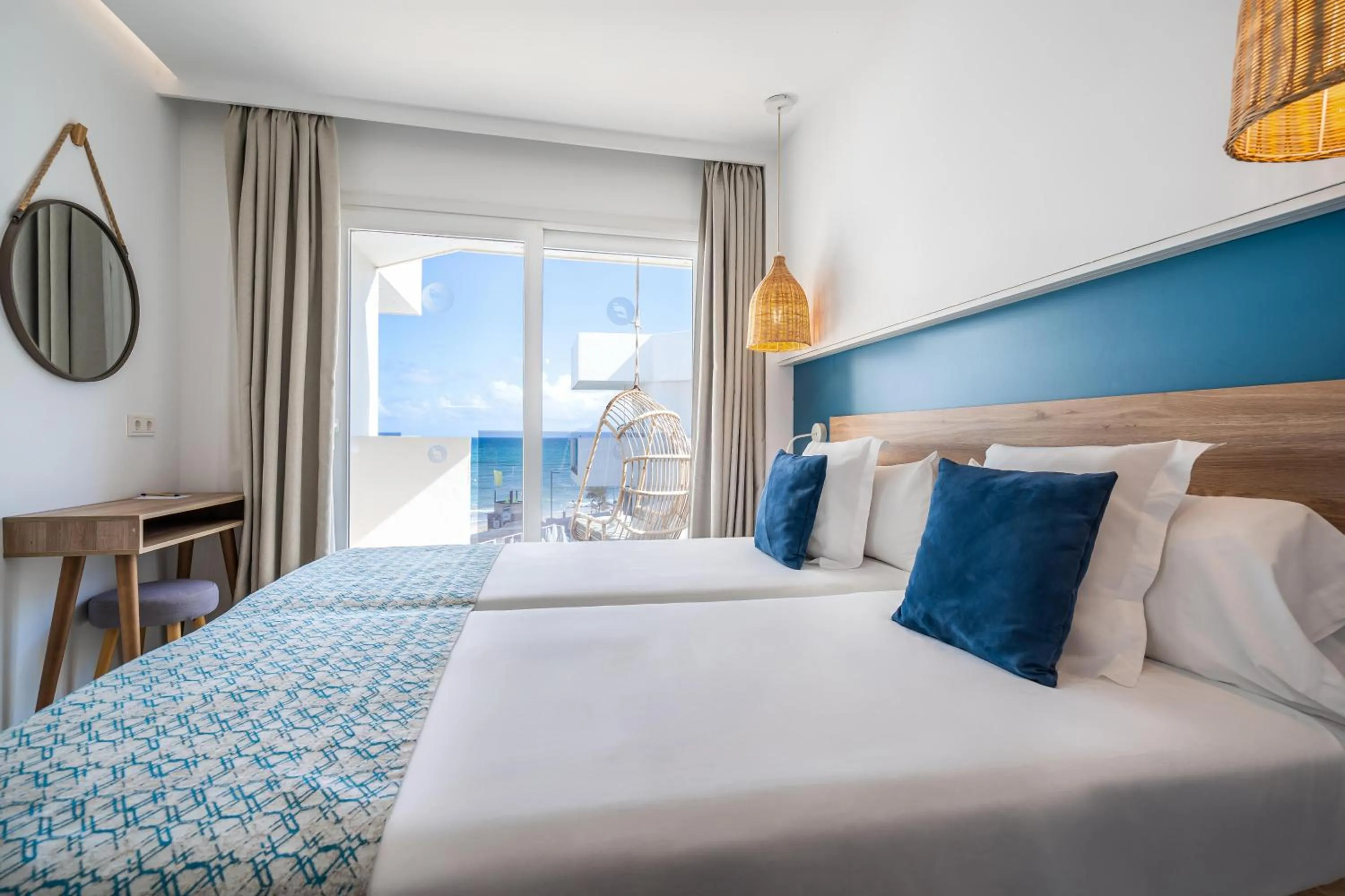 Photo of the whole room, Bed in Hotel THB Gran Bahía