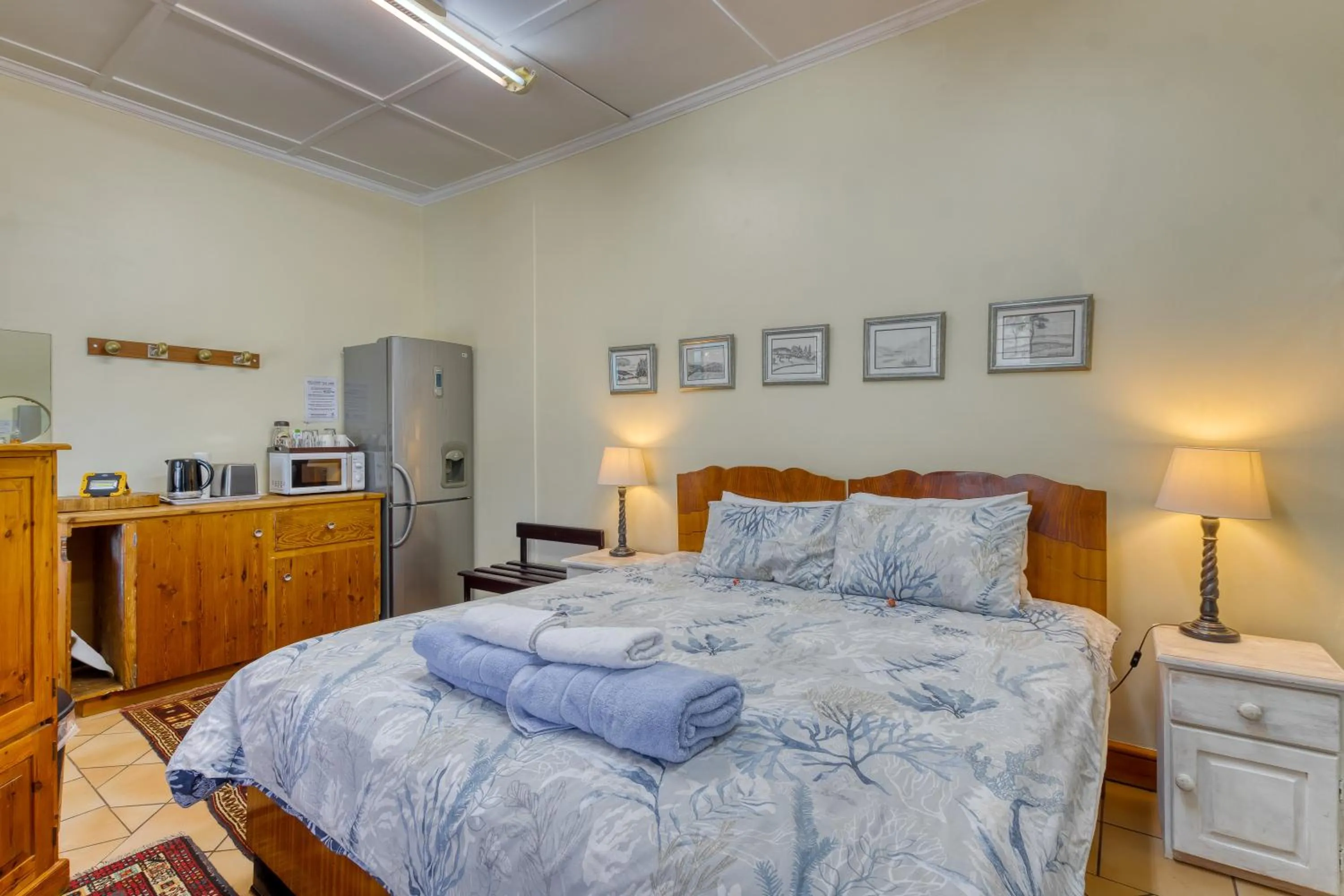 Kitchen or kitchenette, Bed in The Yard