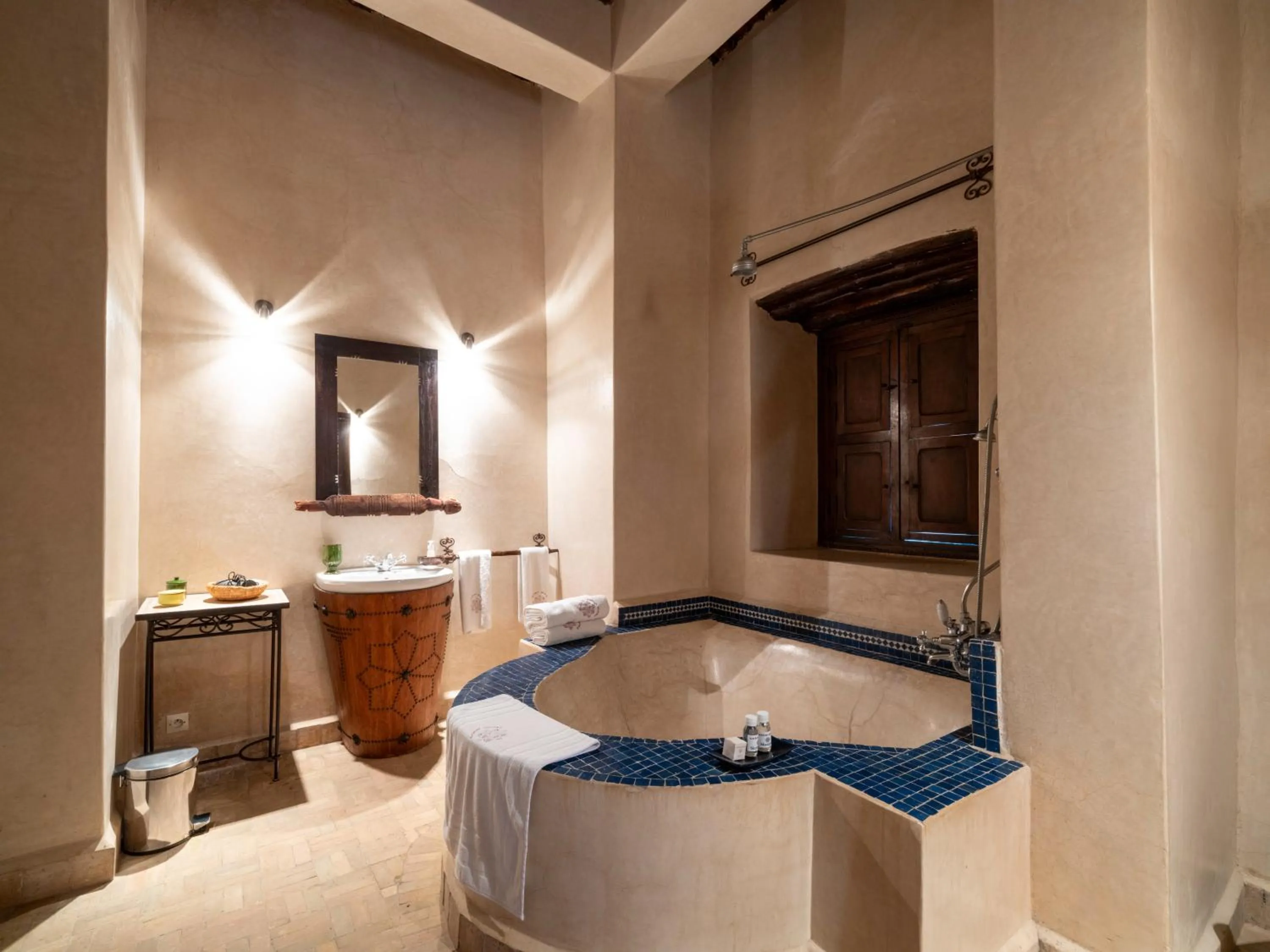 Bathroom in Kasbah Agafay Hotel & Spa