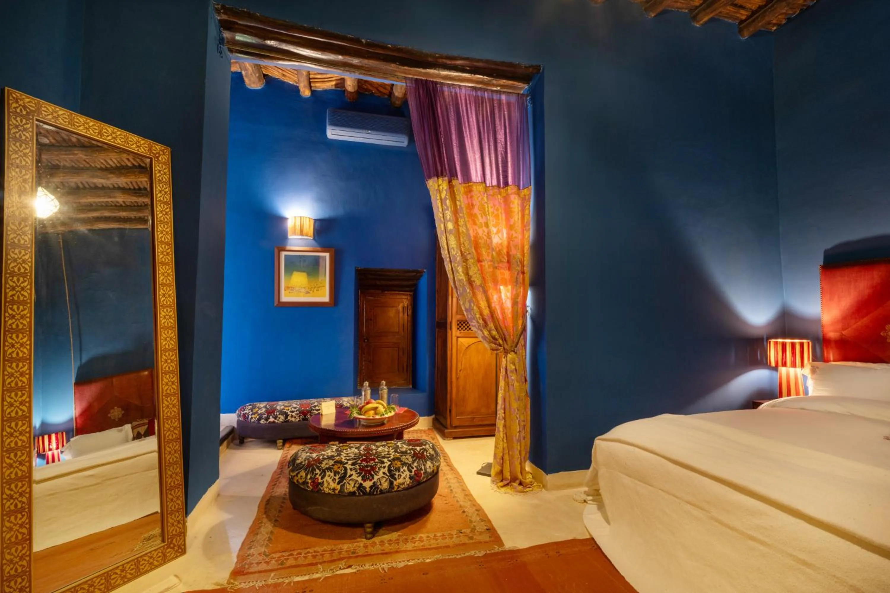 Bed in Kasbah Agafay Hotel & Spa