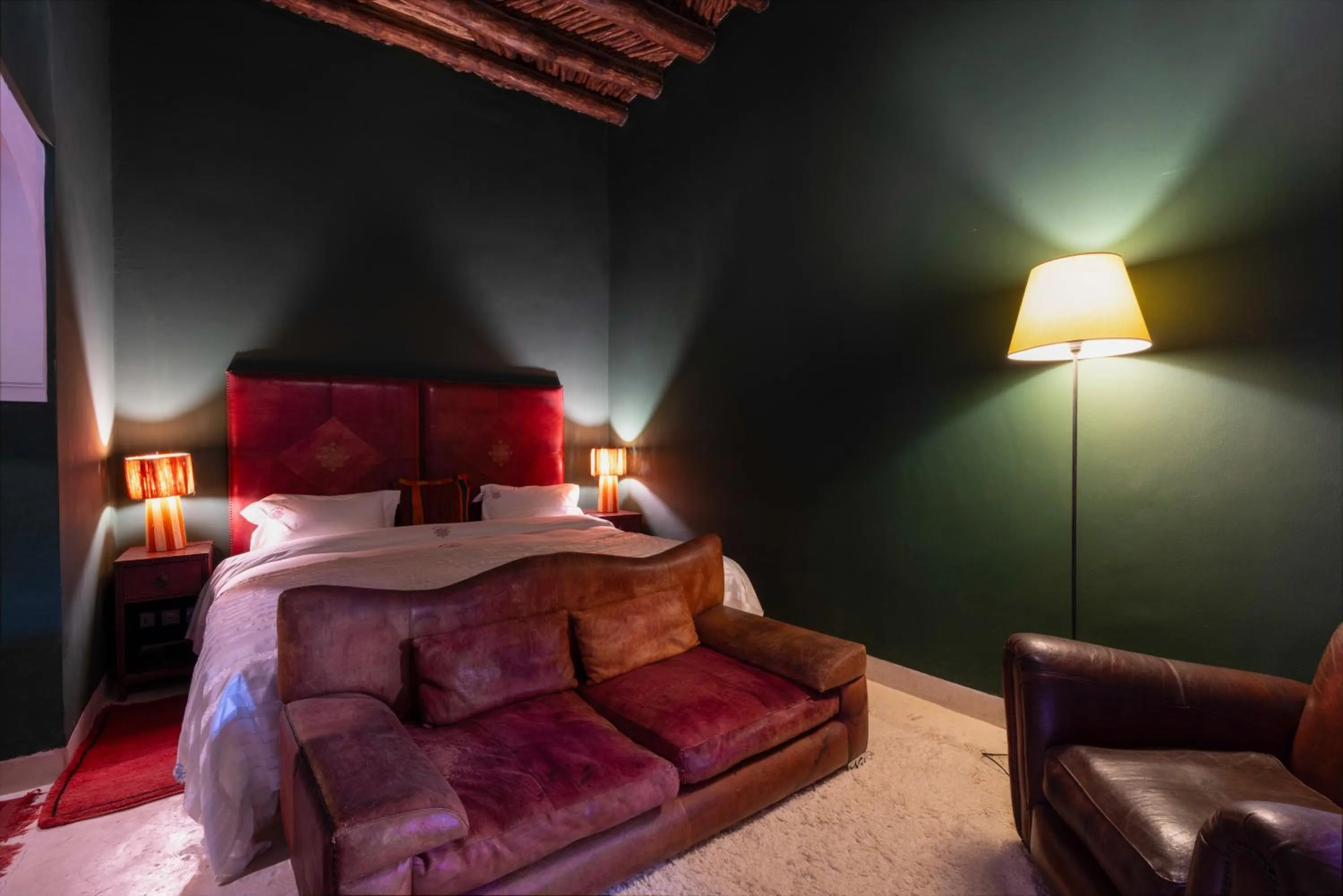 Bed in Kasbah Agafay Hotel & Spa