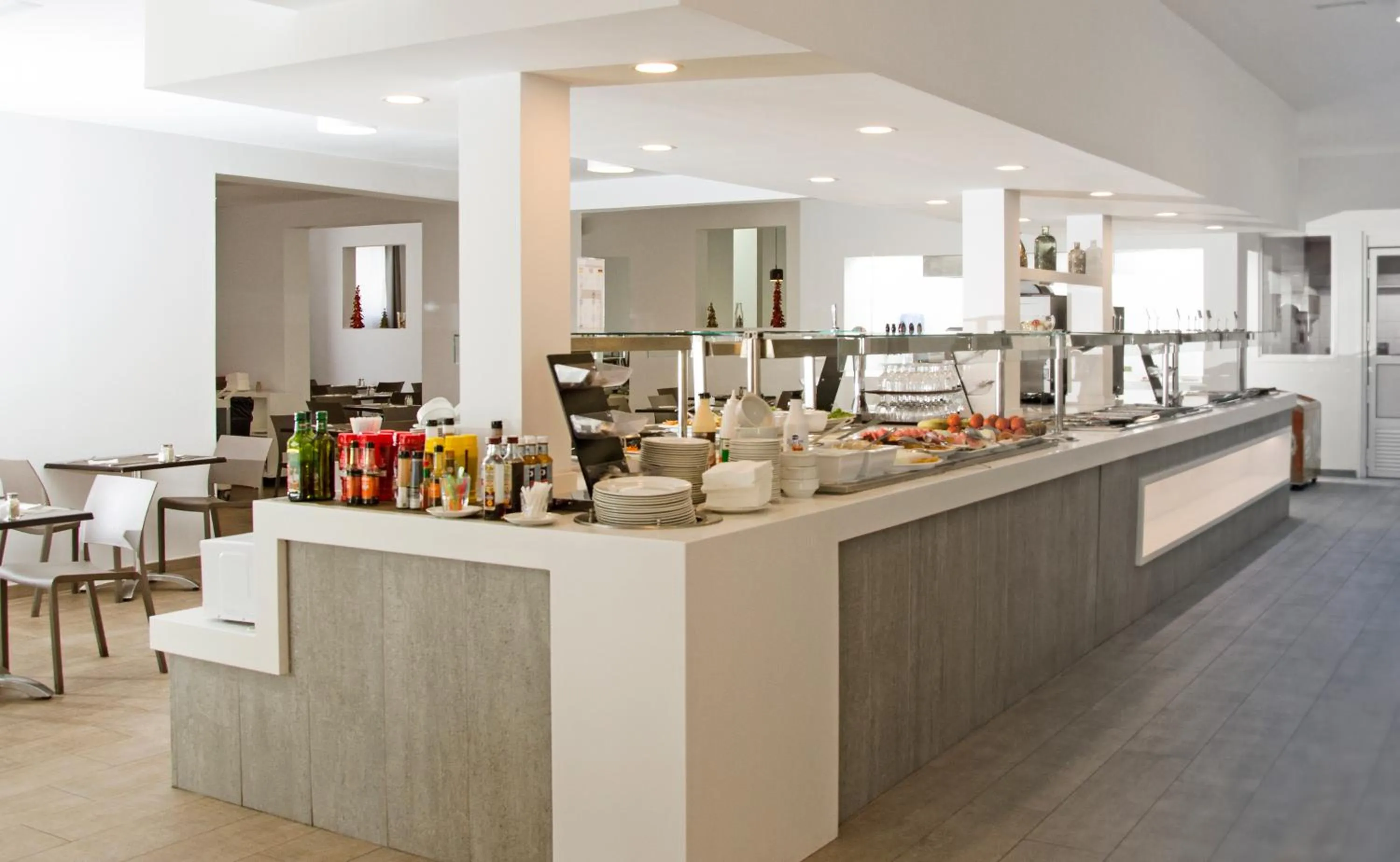 Restaurant/places to eat in Ereza Apartamentos Los Hibiscos - Adults Only