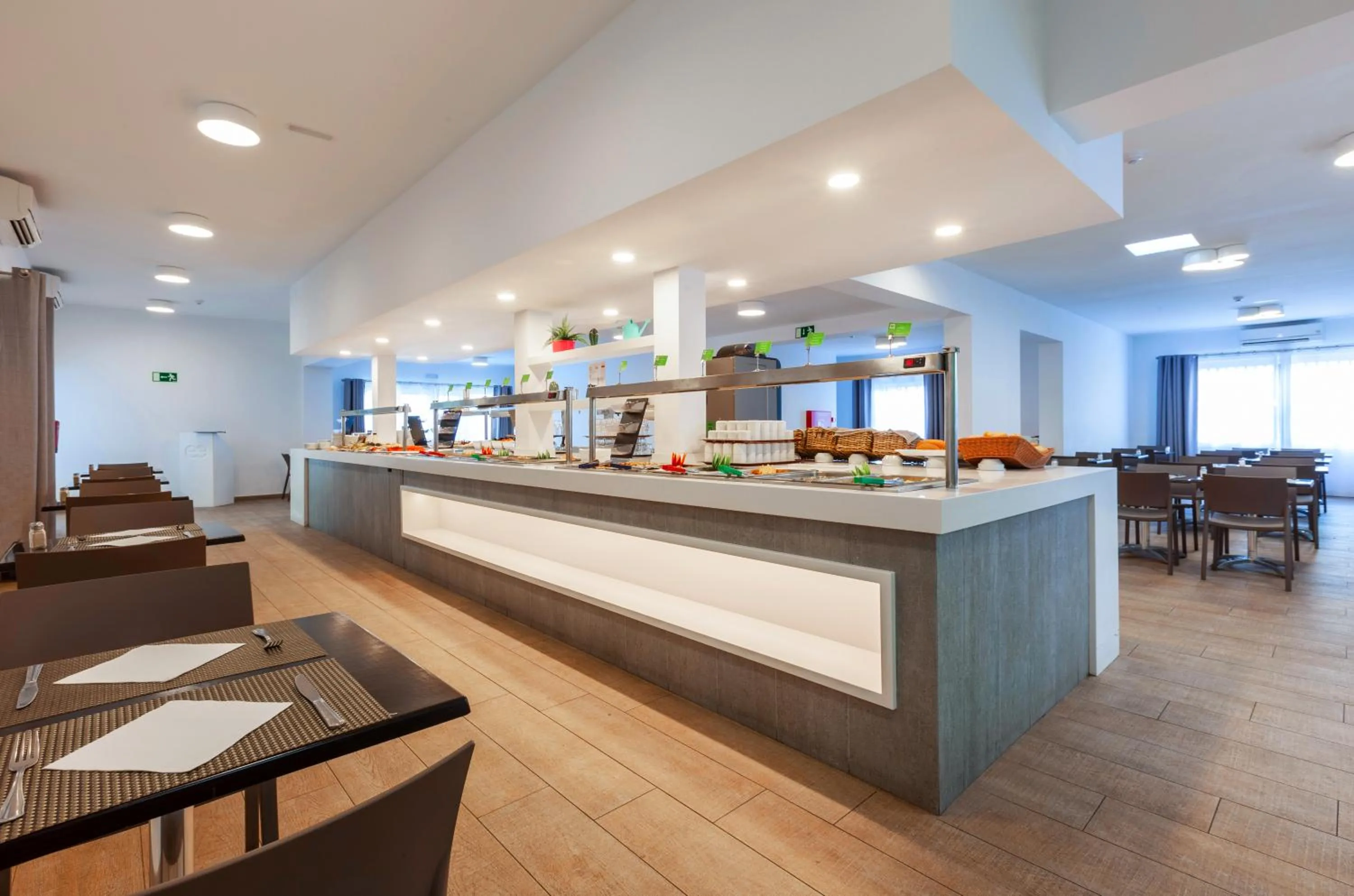 Restaurant/places to eat in Ereza Apartamentos Los Hibiscos - Adults Only