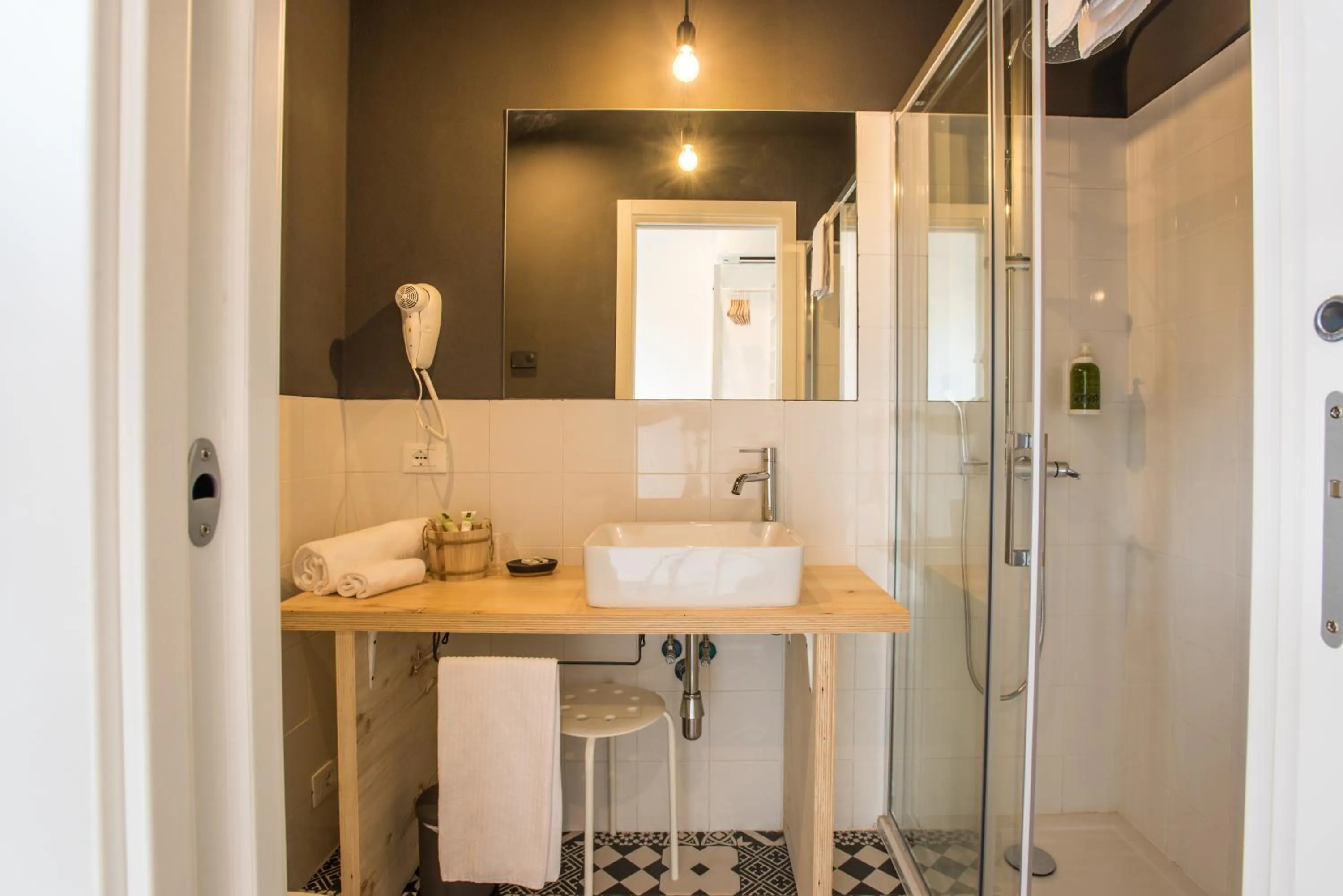 Shower in Hotel Villa Rina