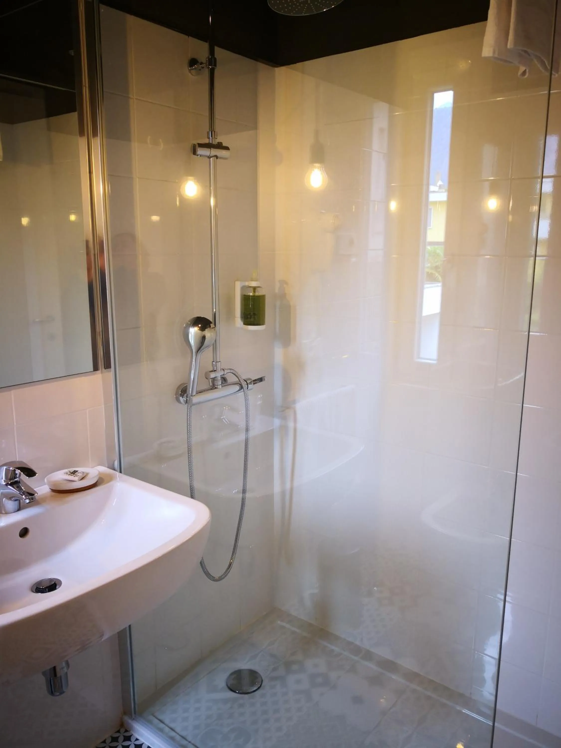 Shower in Hotel Villa Rina